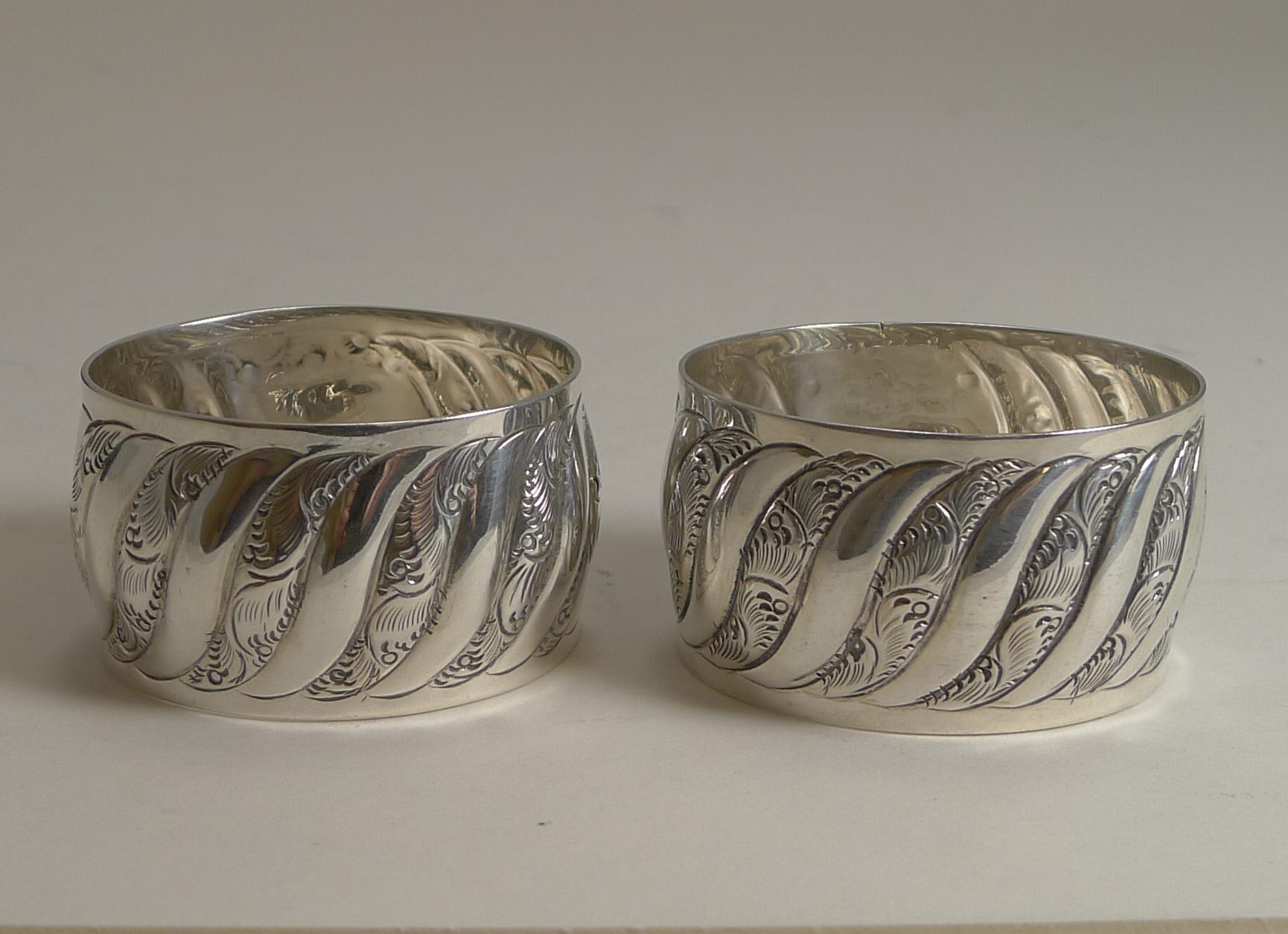 Late 19th Century Pair of Antique English Sterling Silver Napkin Rings, 1898 For Sale