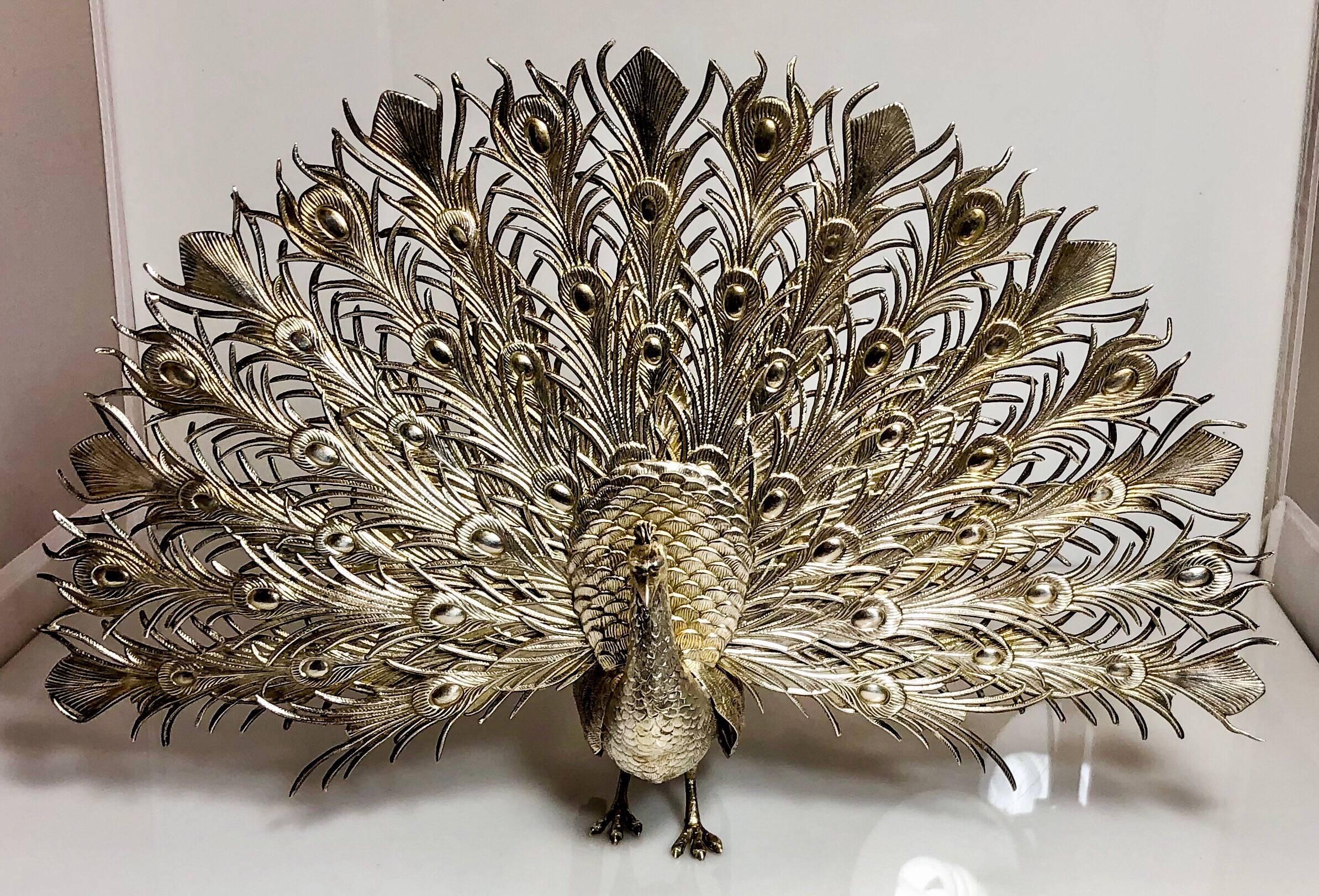 Pair of Antique English Sterling Silver Peacocks, circa 1920-1930 In Excellent Condition In New Orleans, LA