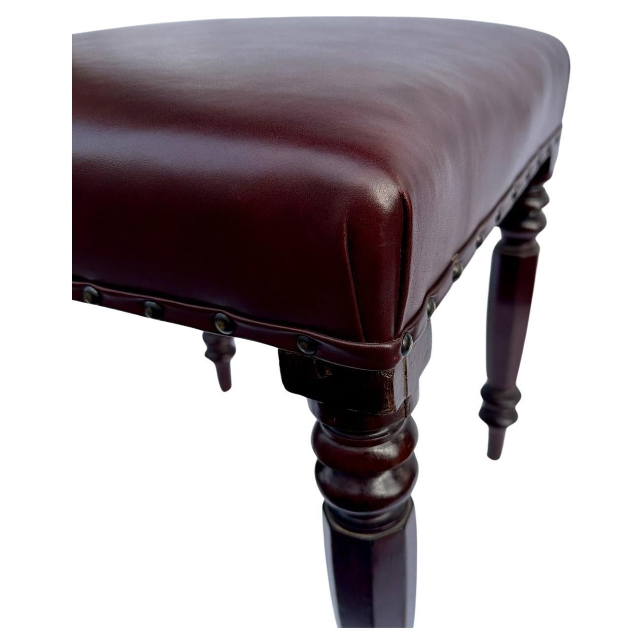 Pair Antique English Victorian Carved Mahogany Leather Upholstered Stools 19 Ct. In Good Condition For Sale In Dublin, Ireland