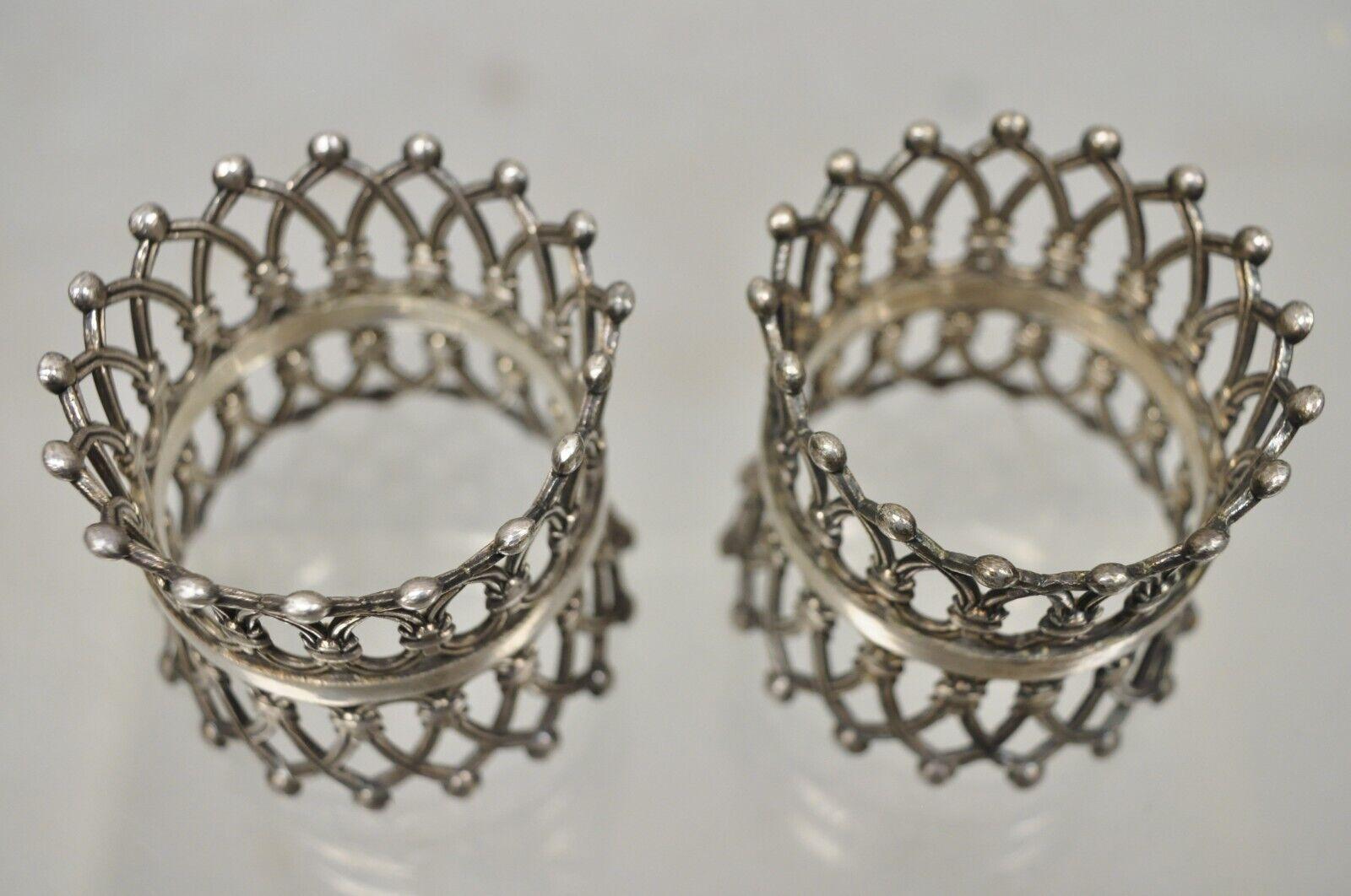 Pair Antique English Victorian Silver Plate Pierced Fretwork Crown Napkin Rings In Good Condition For Sale In Philadelphia, PA