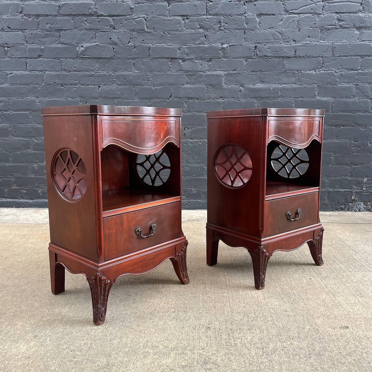 American Pair Antique Federal Carved Mahogany Night Stands, 1920s