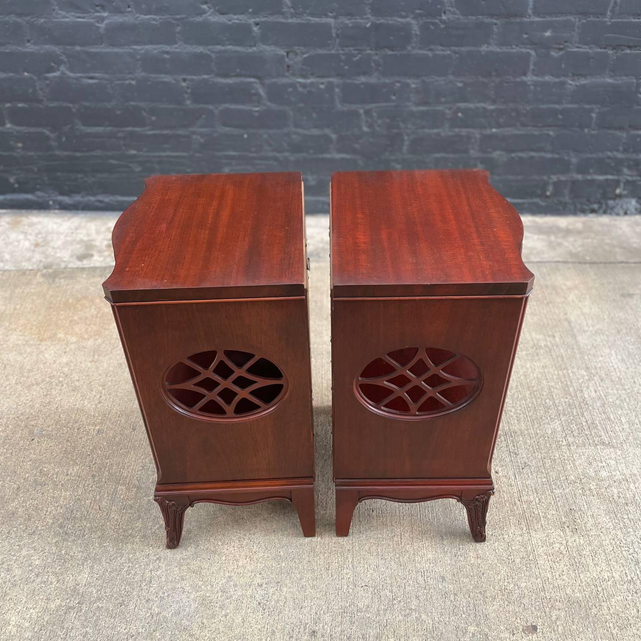 Pair Antique Federal Carved Mahogany Night Stands, 1920s 1
