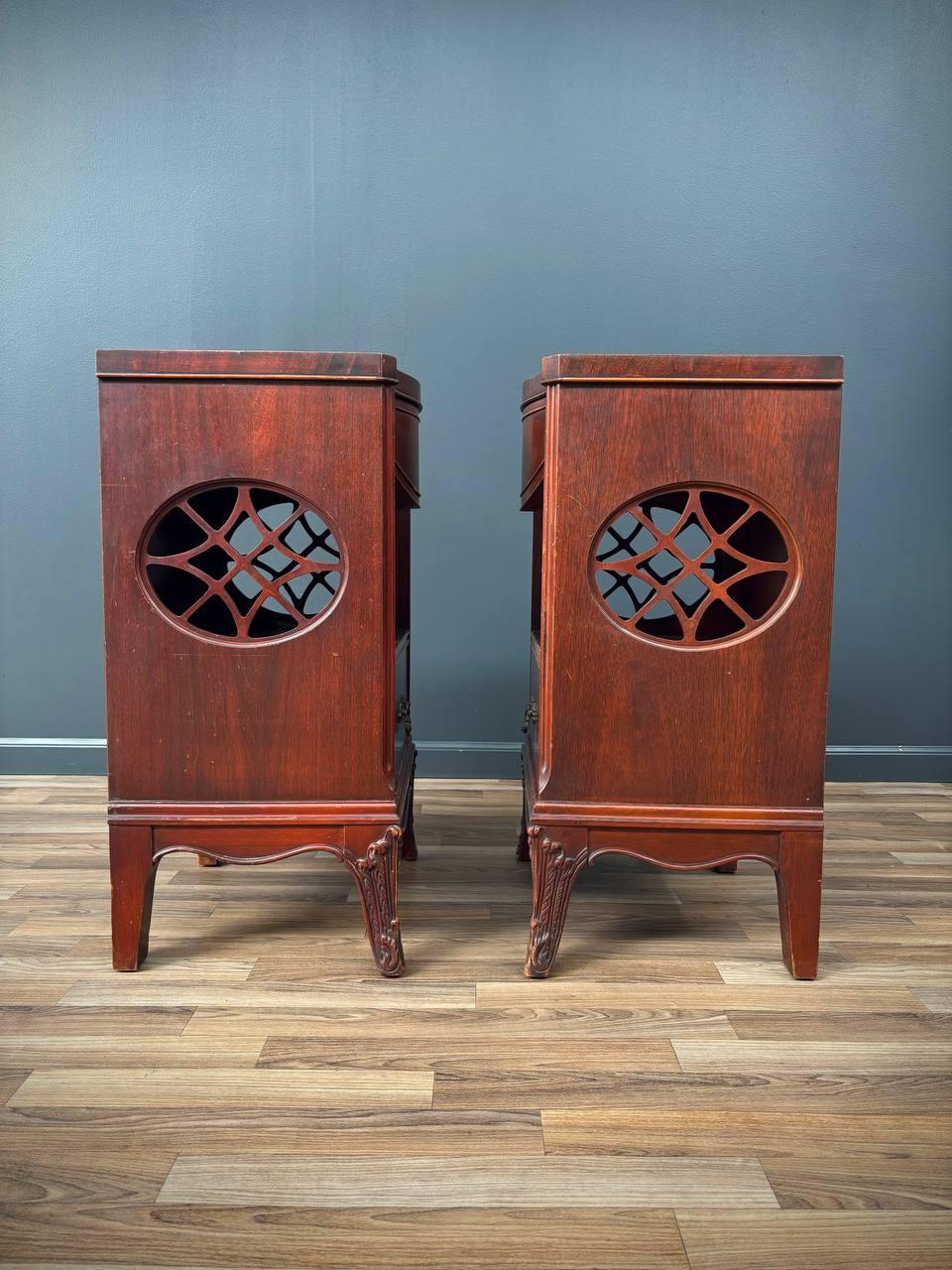 Pair Antique Federal Carved Mahogany Night Stands For Sale 1