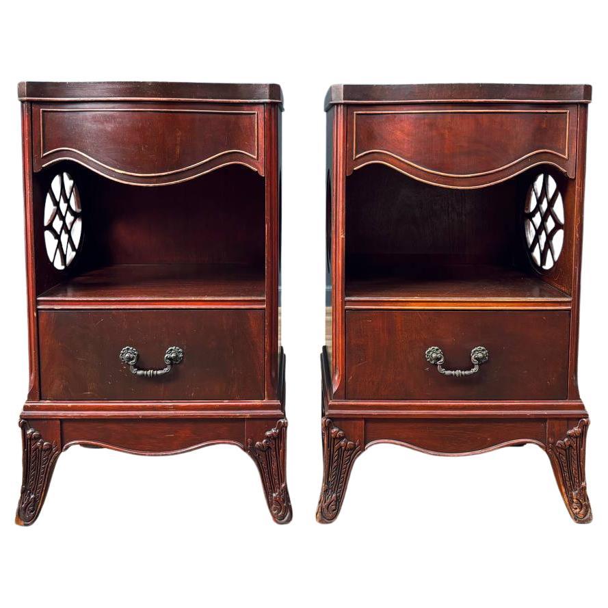 Pair Antique Federal Carved Mahogany Night Stands For Sale