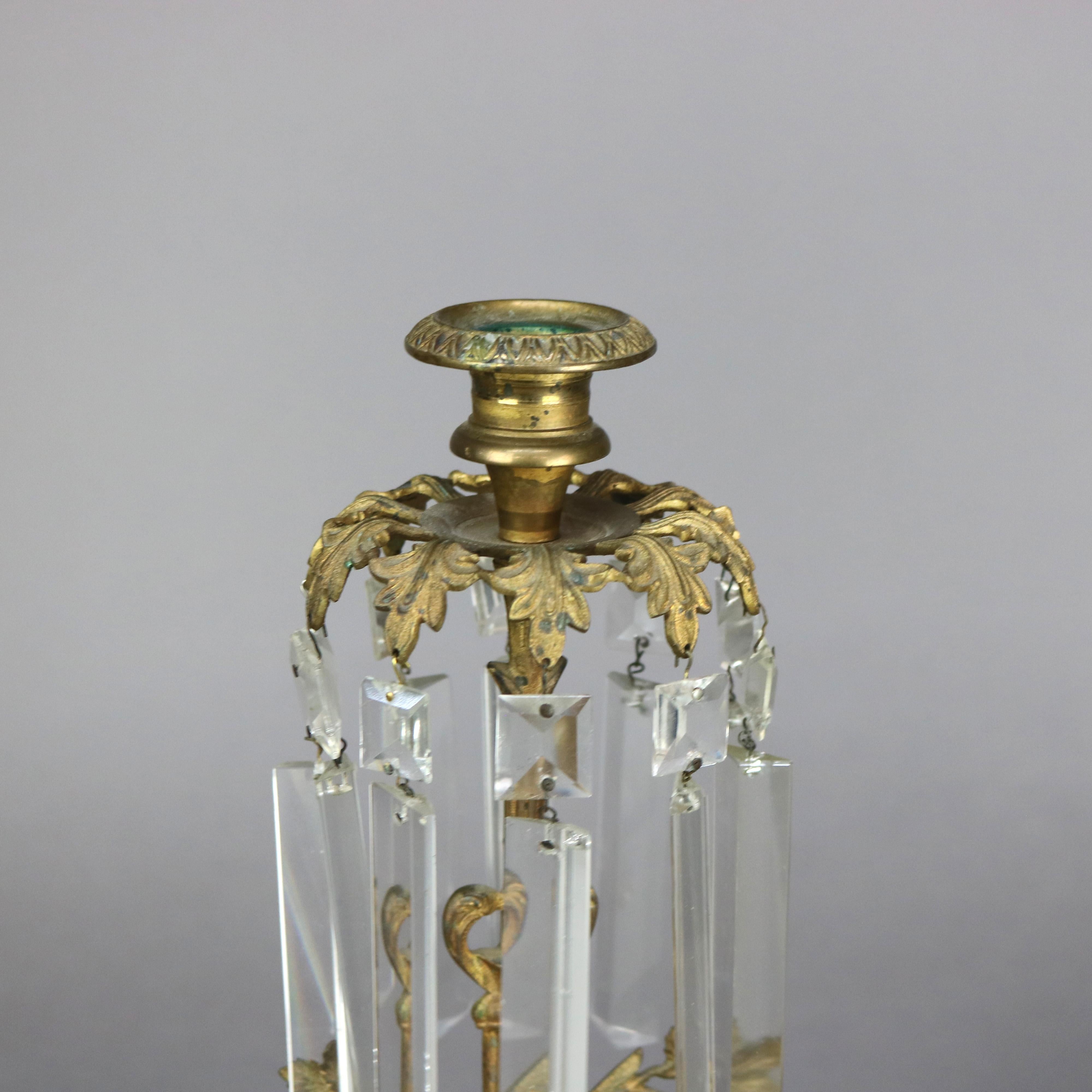 Coppia di antichi portacandele figurati in bronzo e cristallo con base in marmo C1880 in vendita 3
