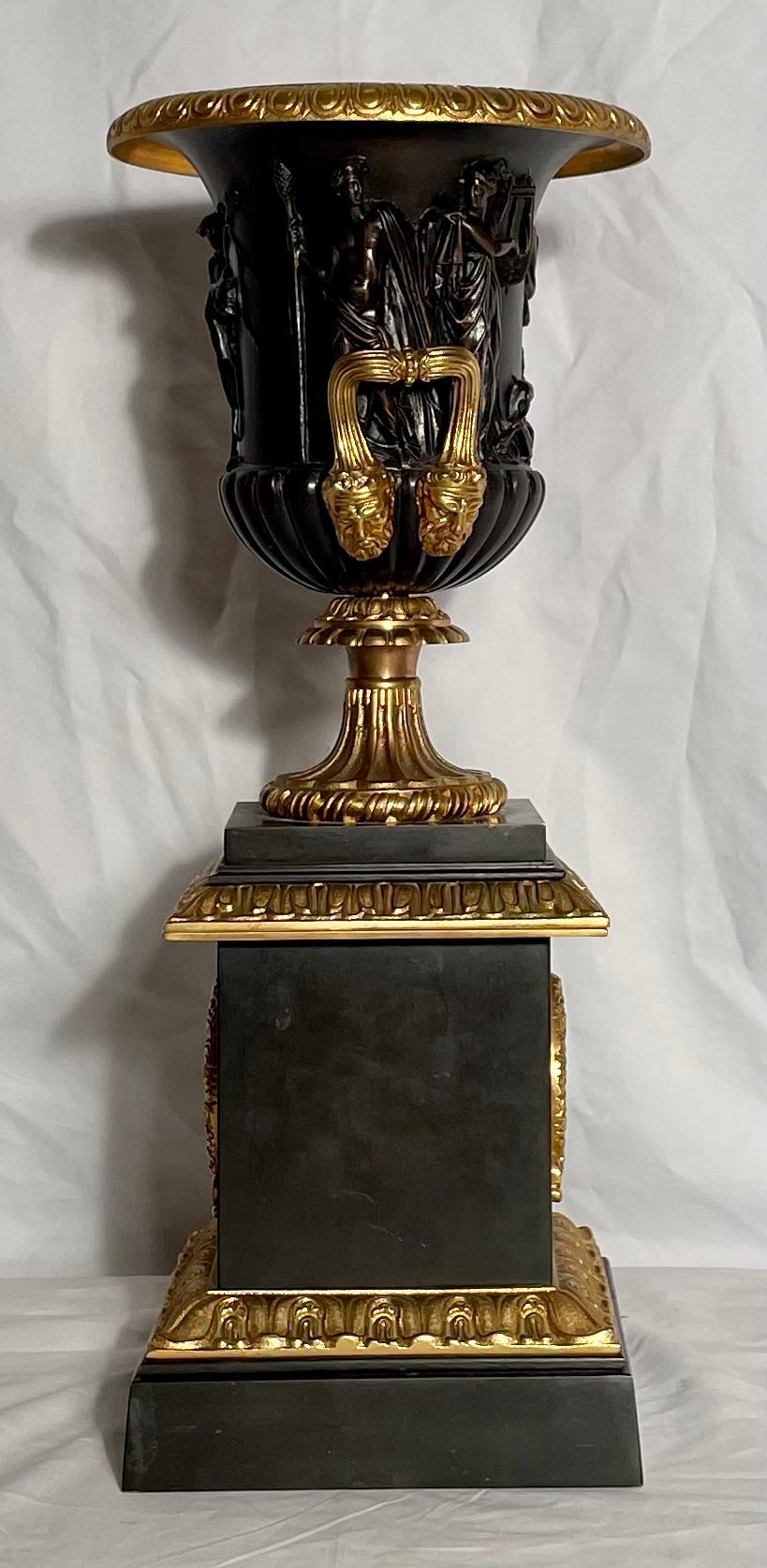 Pair Antique French 19th Century Neoclassical Bronze Urns In Good Condition For Sale In New Orleans, LA