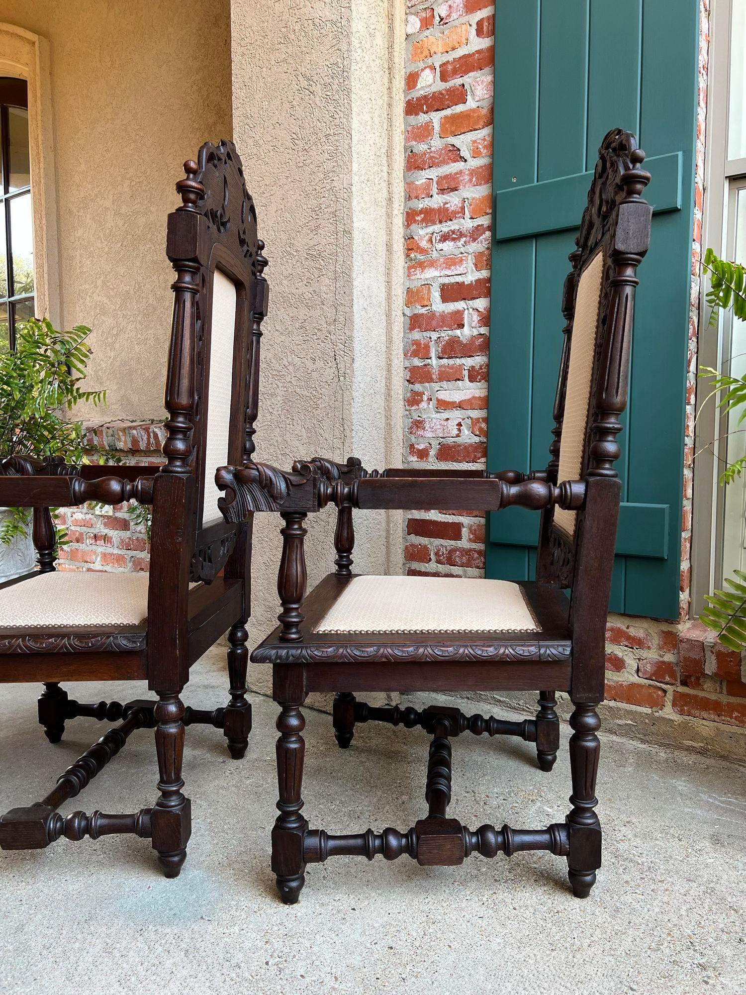 COPPIA Antique French Arm Chair Dining Renaissance Carved Oak Bird Black Forest in vendita 12