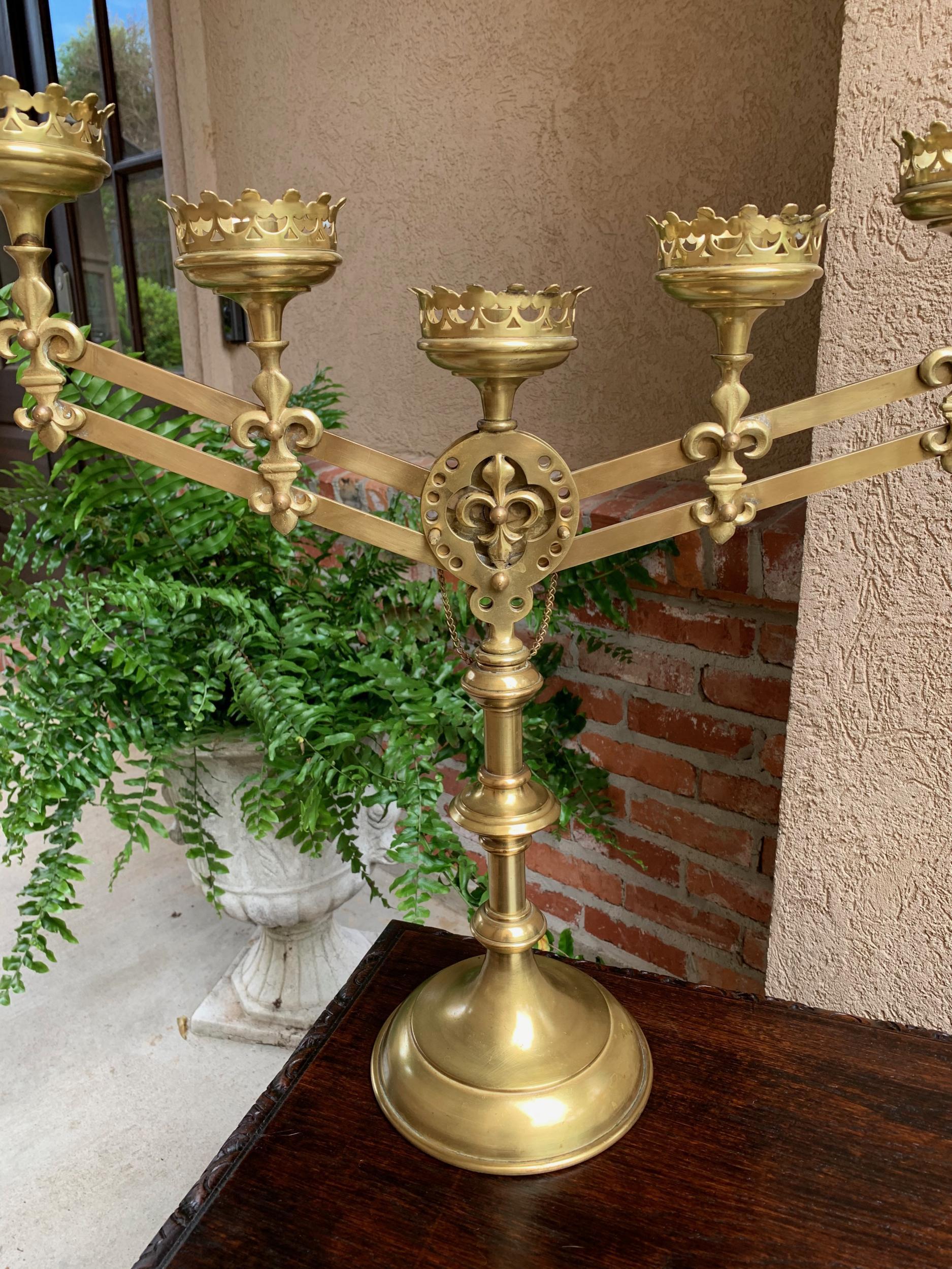 Pair Antique French Brass Altar Candelabra Adjustable Fleur de Lis Candlestick In Good Condition In Shreveport, LA