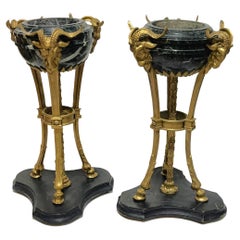 Paire d'Athènes françaises anciennes en bronze et marbre de style Louis XVI