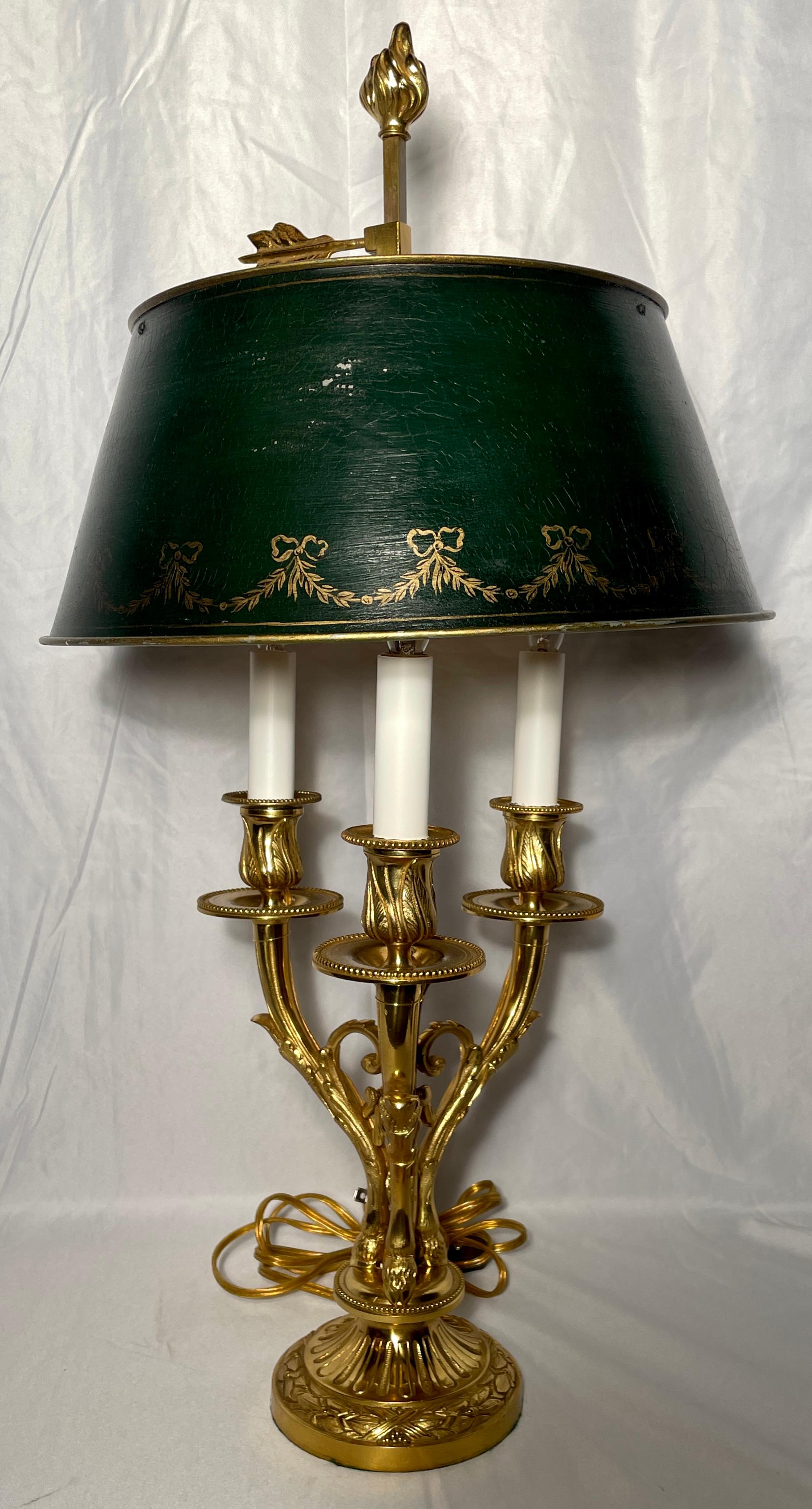 Paire de lampes bouillottes en bronze d'origine française, vers 1890. 