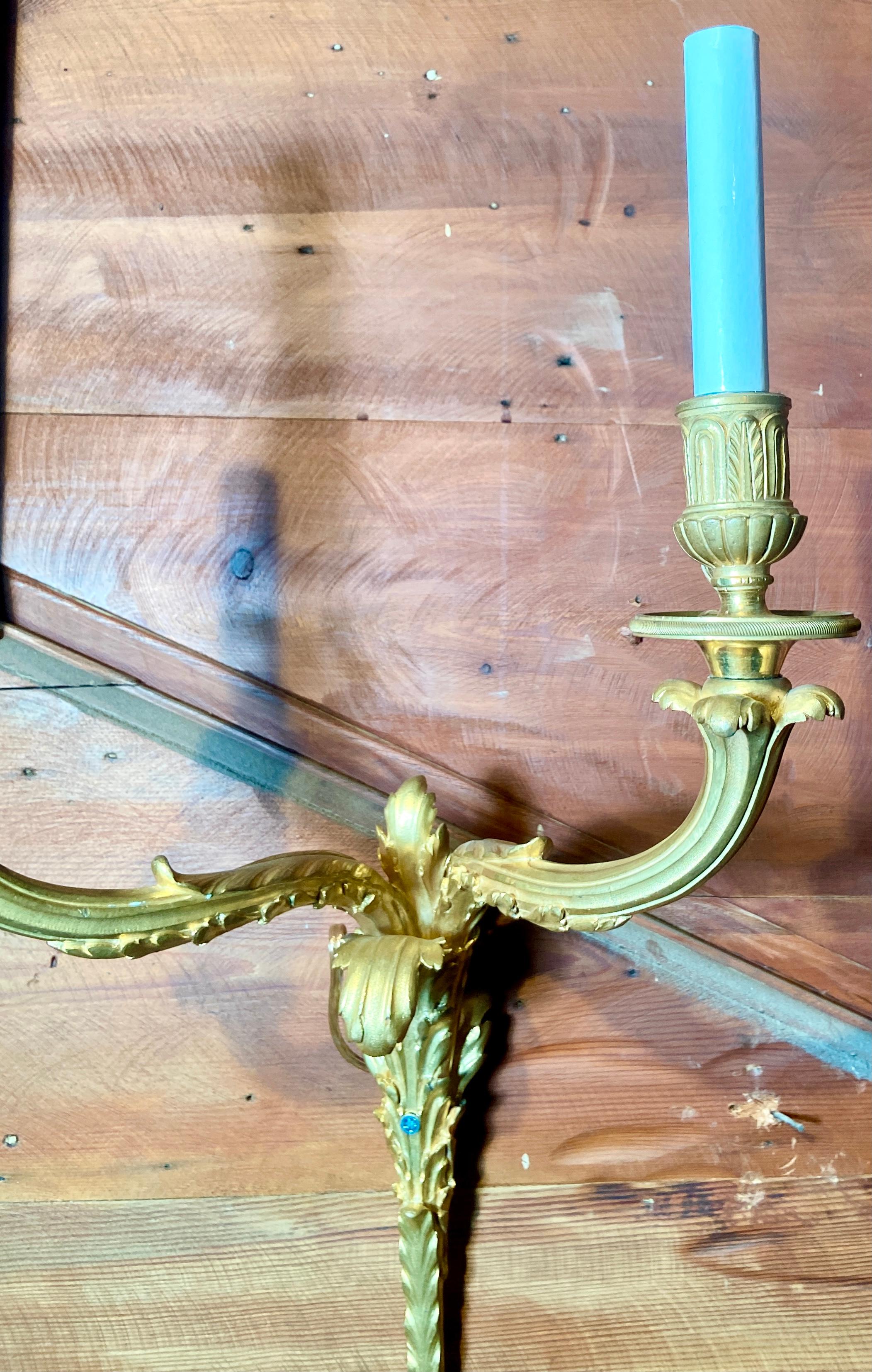 Pair Antique French Bronze D' Ore Wall Sconces, Circa 1880s In Good Condition For Sale In New Orleans, LA