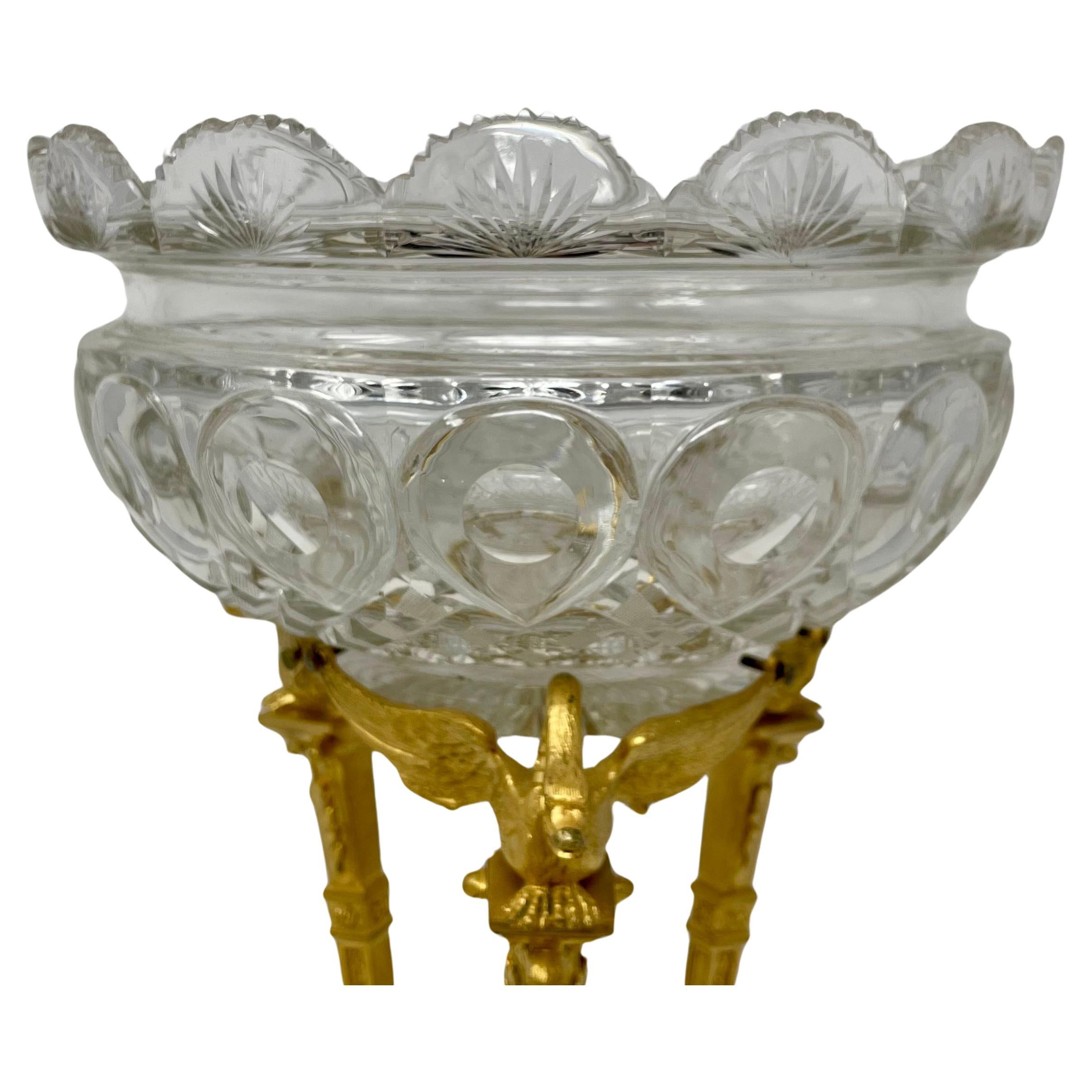 Paire de coupes françaises anciennes en cristal montées sur des socles en marbre, vers 1890 en vente 2