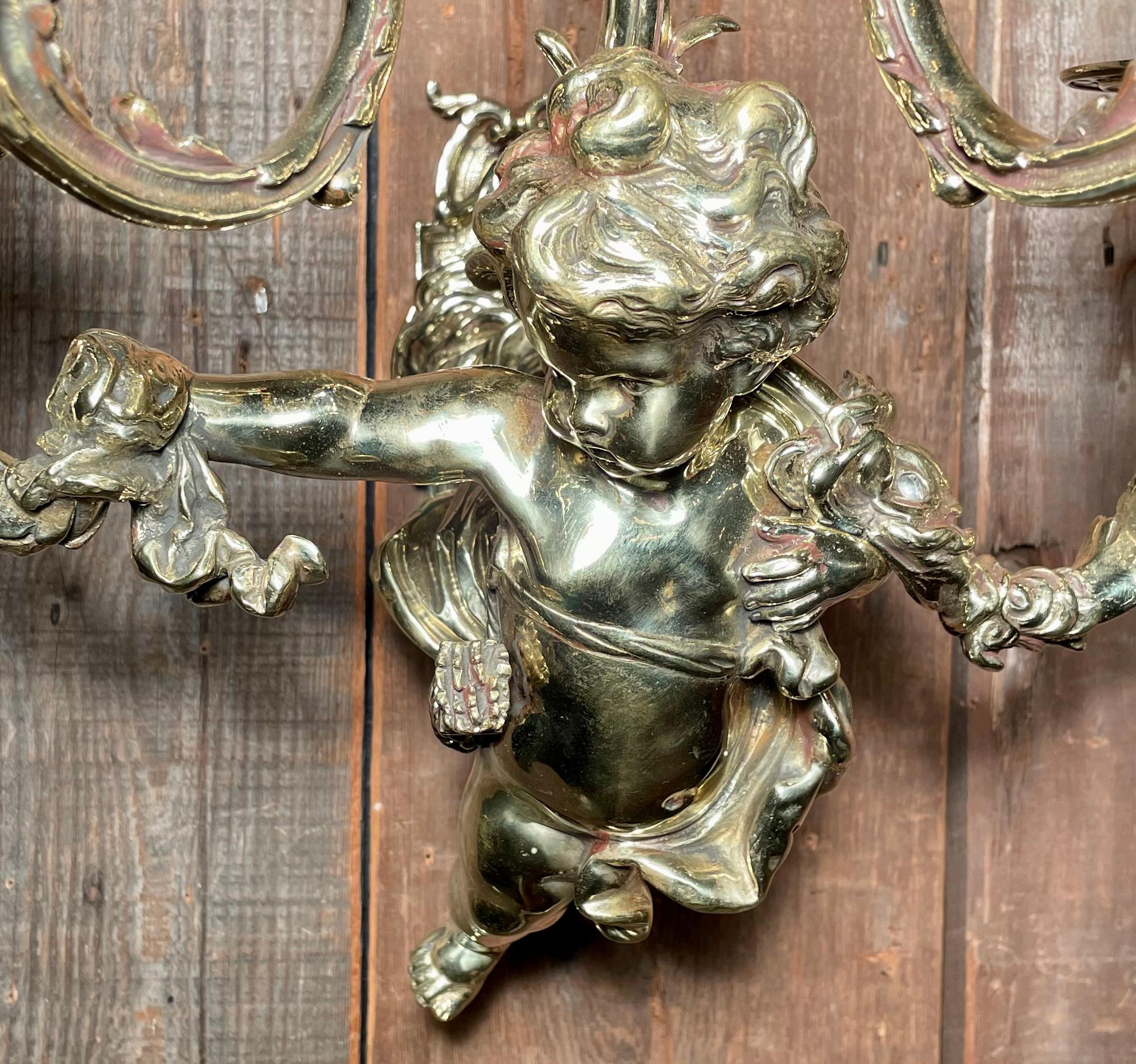 Pair Antique French Bronze Wall Sconces, circa 1890 In Good Condition For Sale In New Orleans, LA