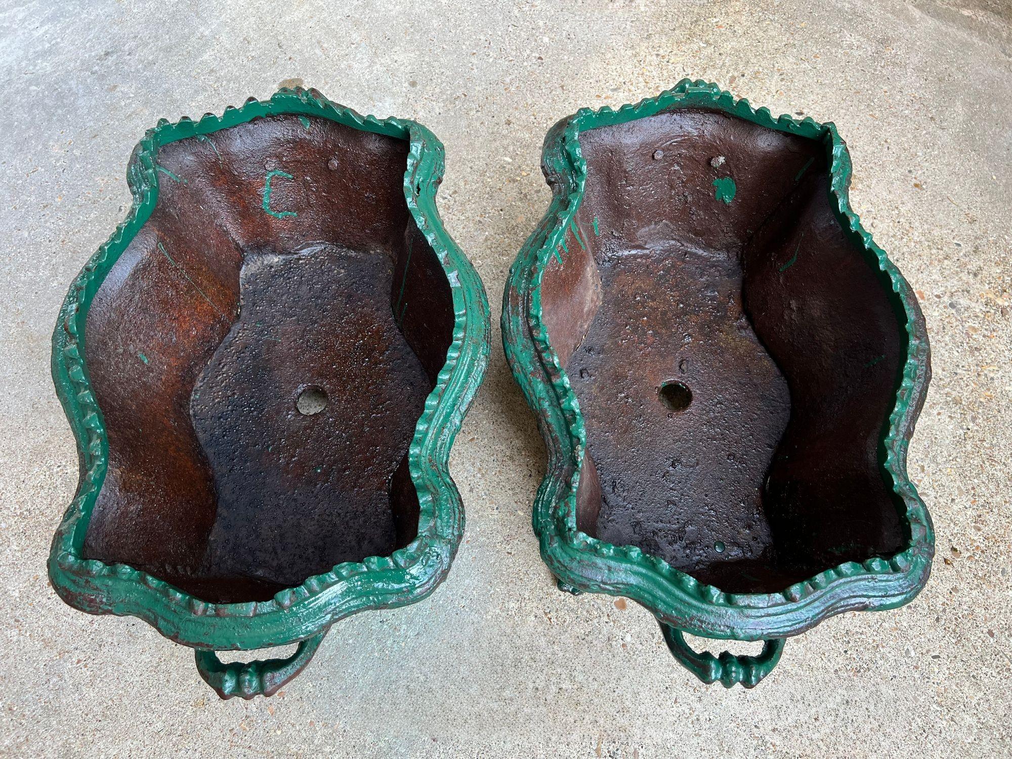 PAAR Antique French Gusseisen Jardiniere großen Fuß Cache Topf Pflanzer c1880 im Angebot 4