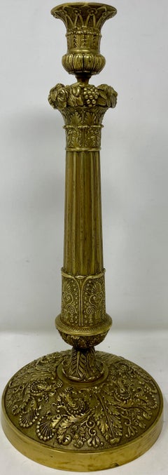 Coppia di candelieri in bronzo dorato Antique French Charles X, circa 1890
