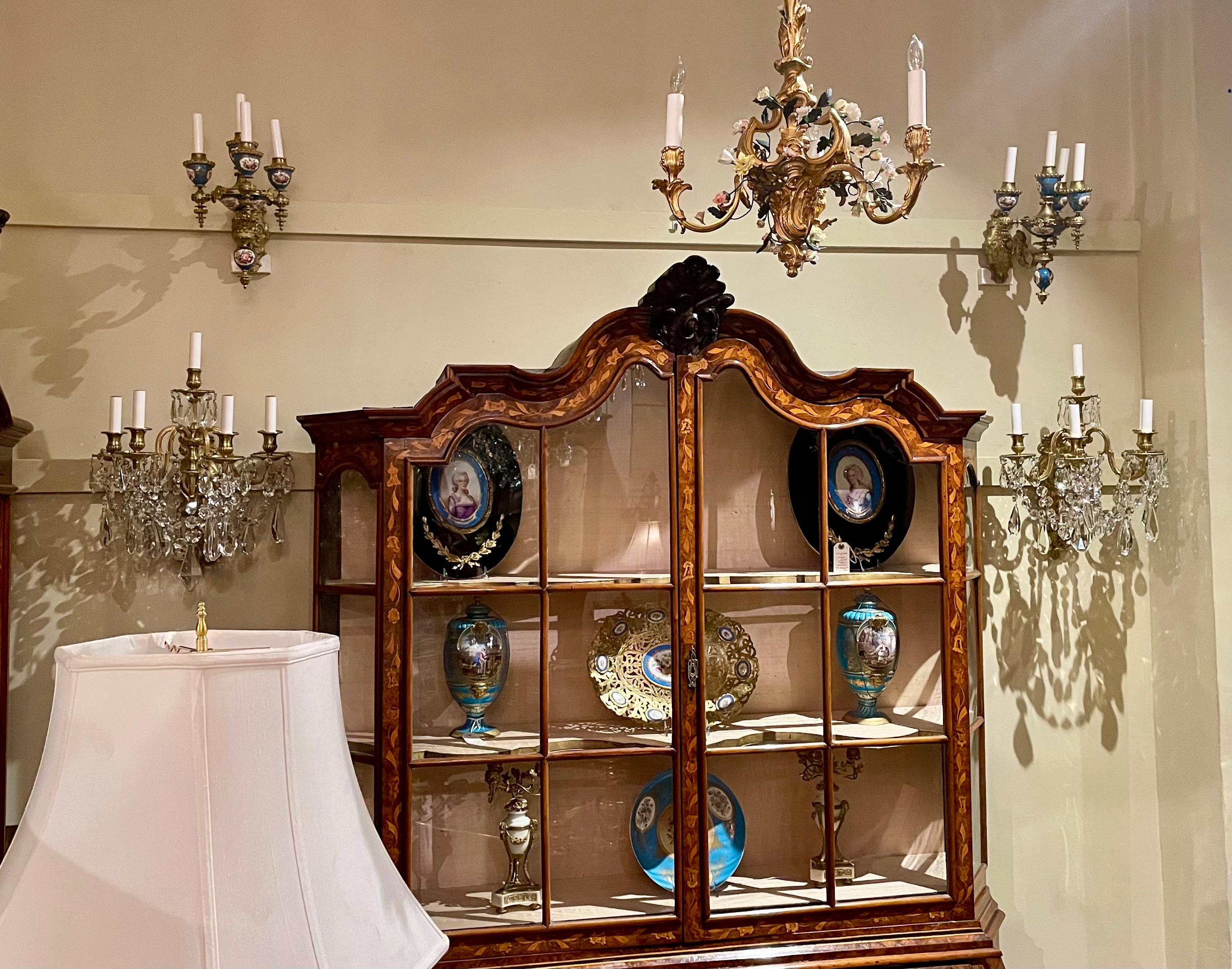 Paire d'appliques anciennes à 5 lumières en cristal taillé français et bronze doré, vers 1890. en vente 6