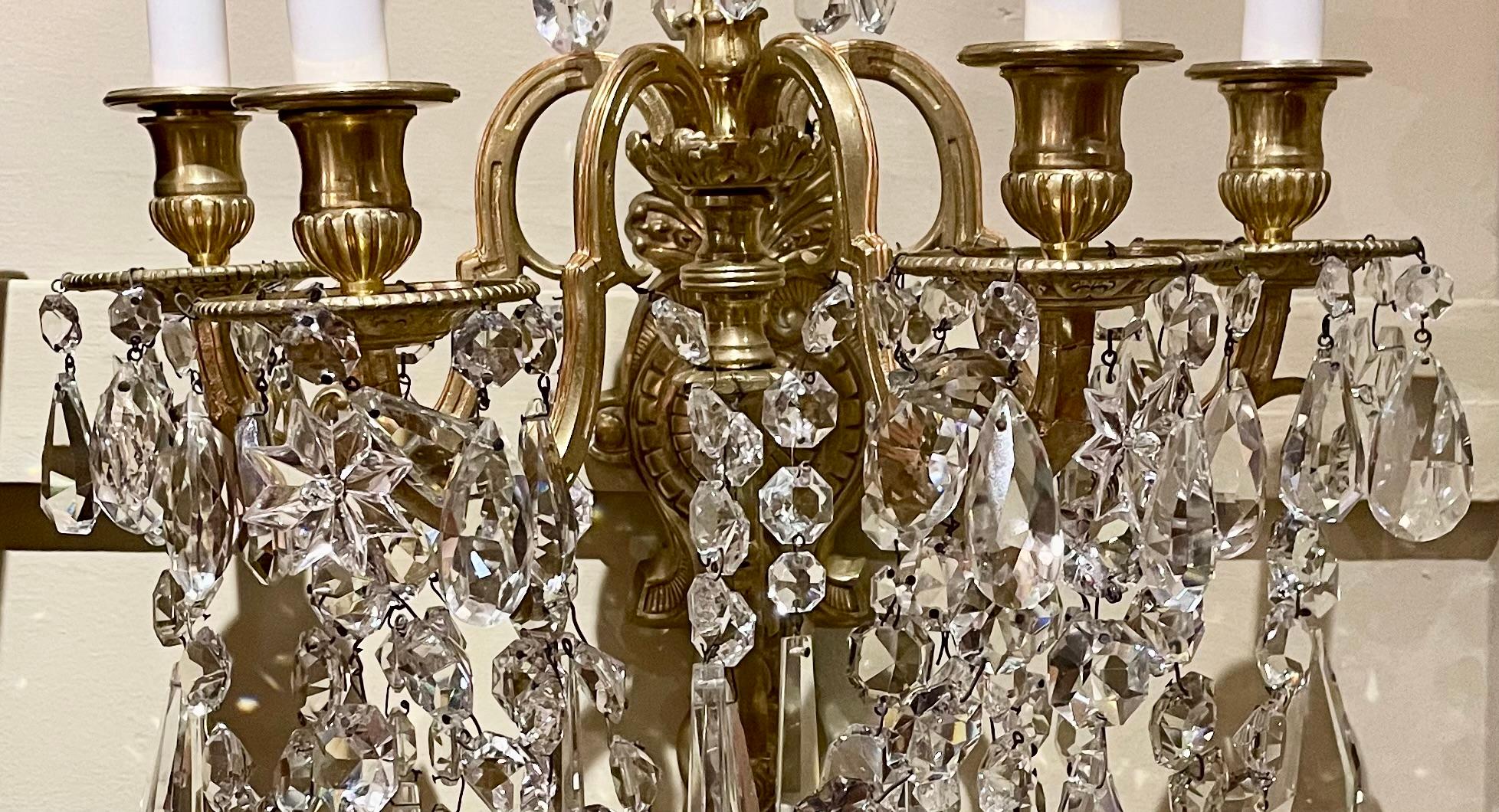 Paire d'appliques anciennes à 5 lumières en cristal taillé français et bronze doré, vers 1890. en vente 1