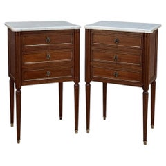 Paire de tables d'appoint en acajou Antique French Directoire avec marbre de Carrare