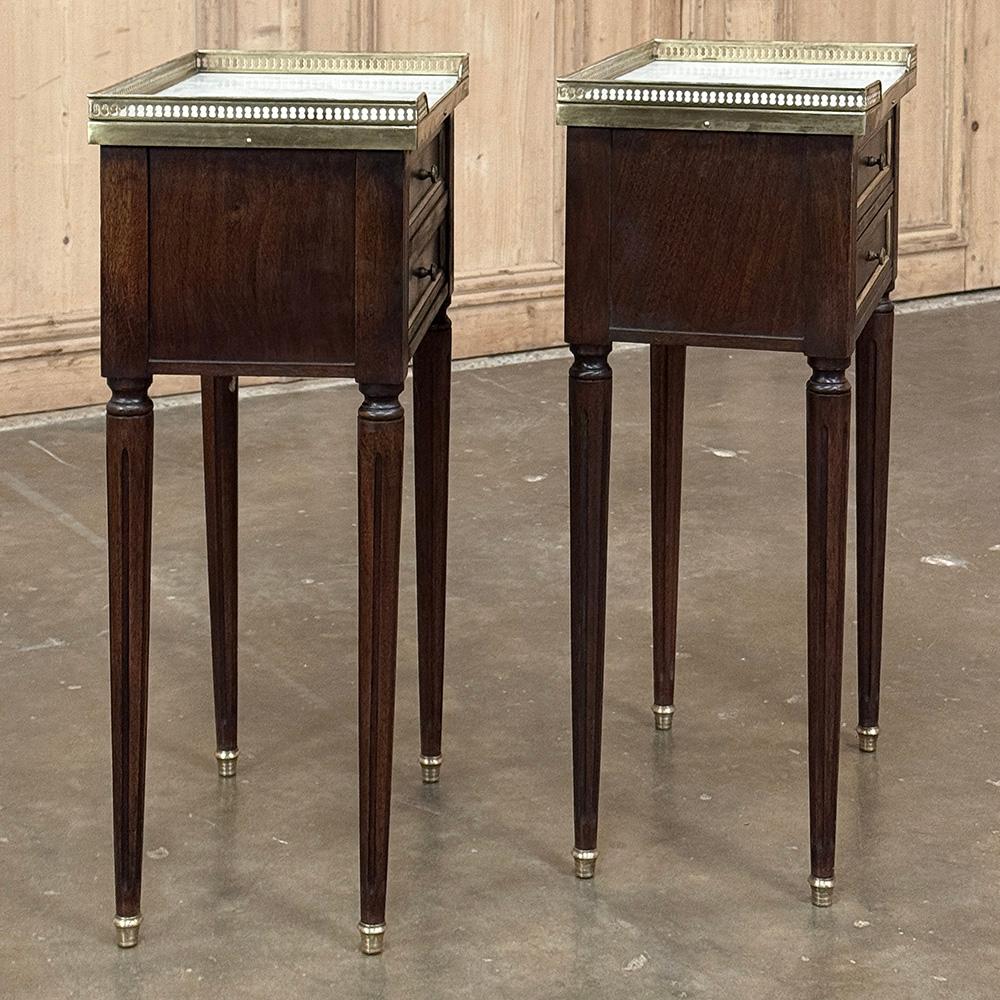 20th Century Pair Antique French Directoire Neoclassical End Tables with Carrara Marble For Sale