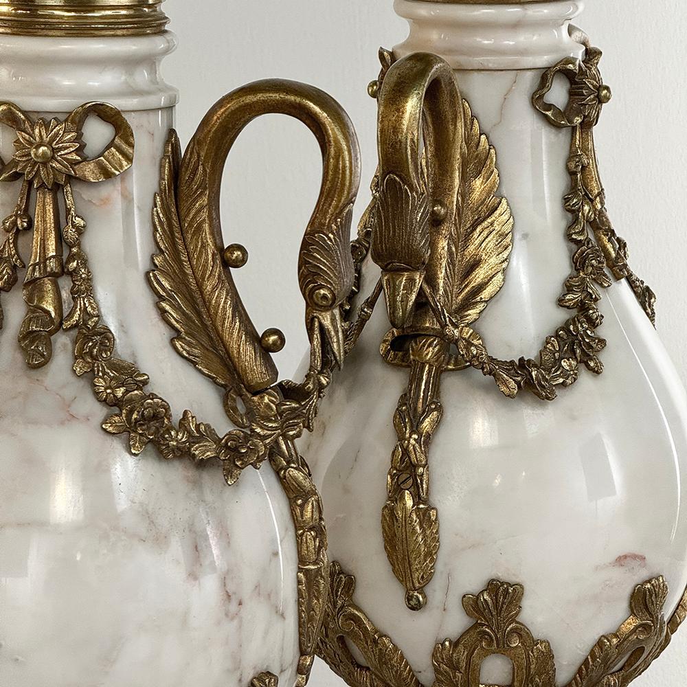 Par de Cassolettes de Mármol y Bronce del Imperio Antique French ~ Urnas de chimenea en venta 11