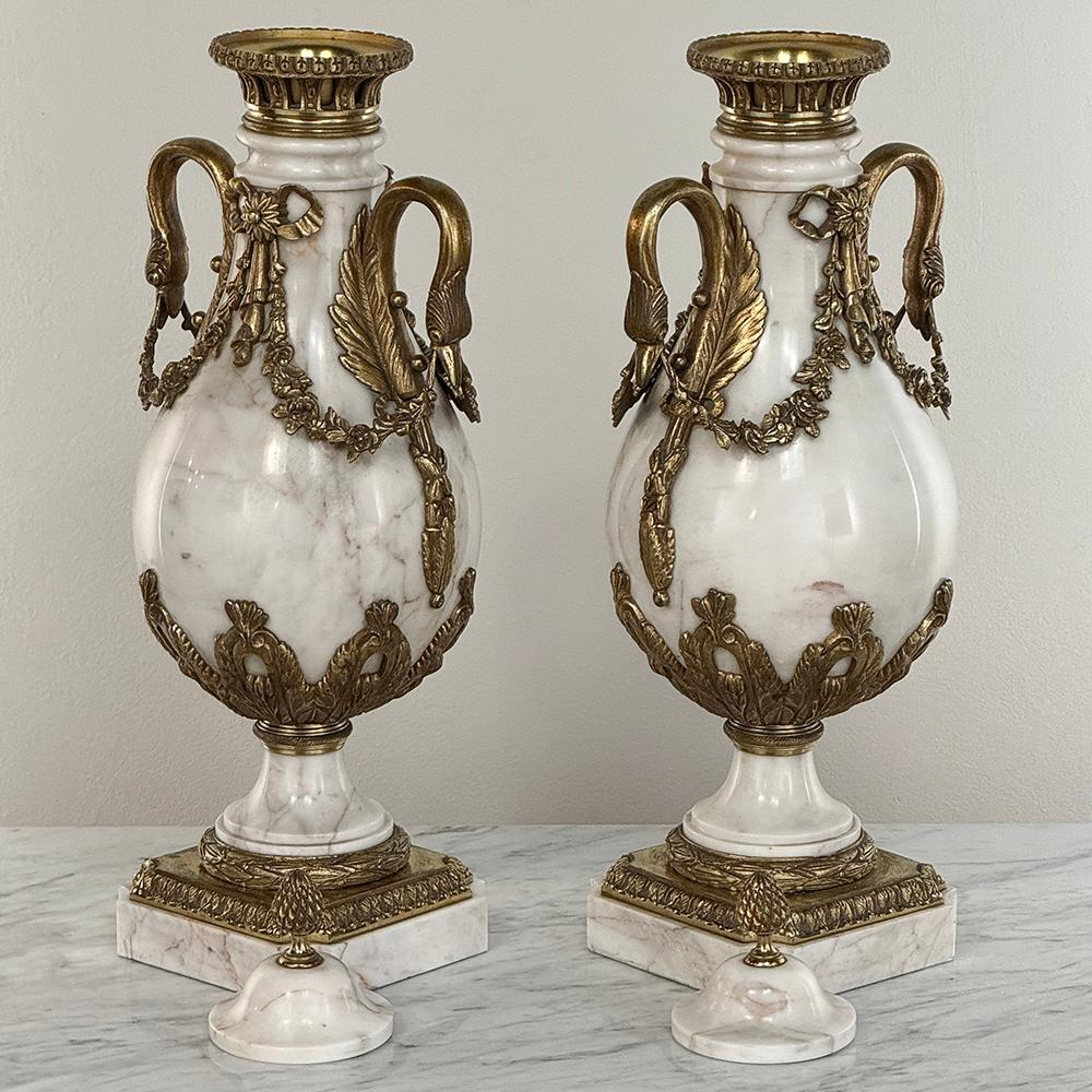 Par de Cassolettes de Mármol y Bronce del Imperio Antique French ~ Urnas de chimenea en venta 14