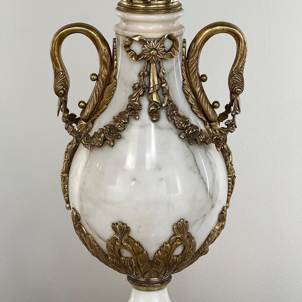 Par de Cassolettes de Mármol y Bronce del Imperio Antique French ~ Urnas de chimenea en venta 1