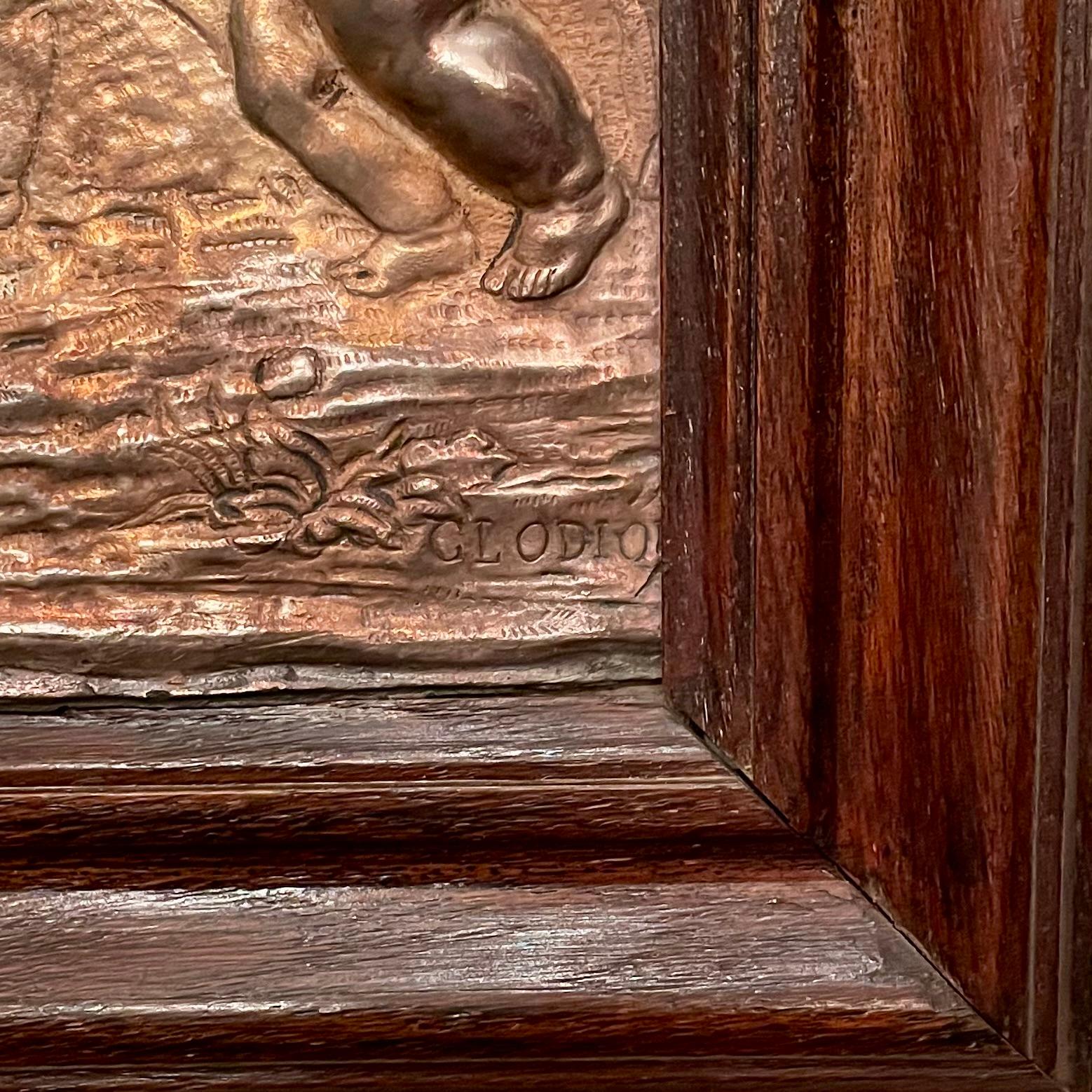 20ième siècle Paire d'anciennes plaques en fonte d'argent encadrées d'après Claude Michel Clodion. en vente