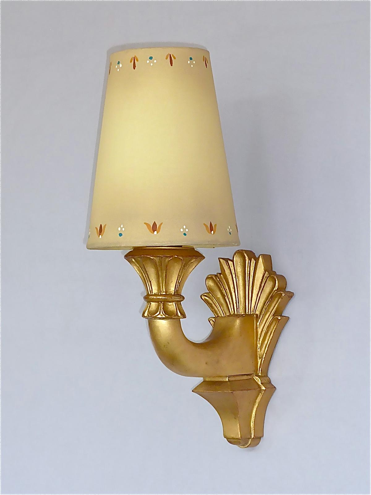 Pair Antique French Gilt Wood Art Deco Sconces Hand-Painted Shades 1920s In Good Condition For Sale In Nierstein am Rhein, DE