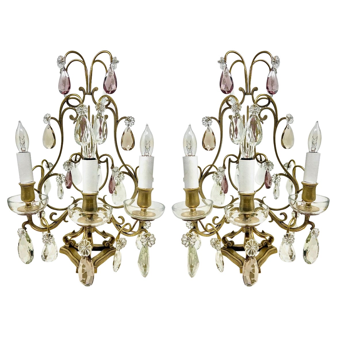 Par de Girándolas Antiguas Francesas de Bronce Dorado y Cristal Tallado, Circa 1870-1880.