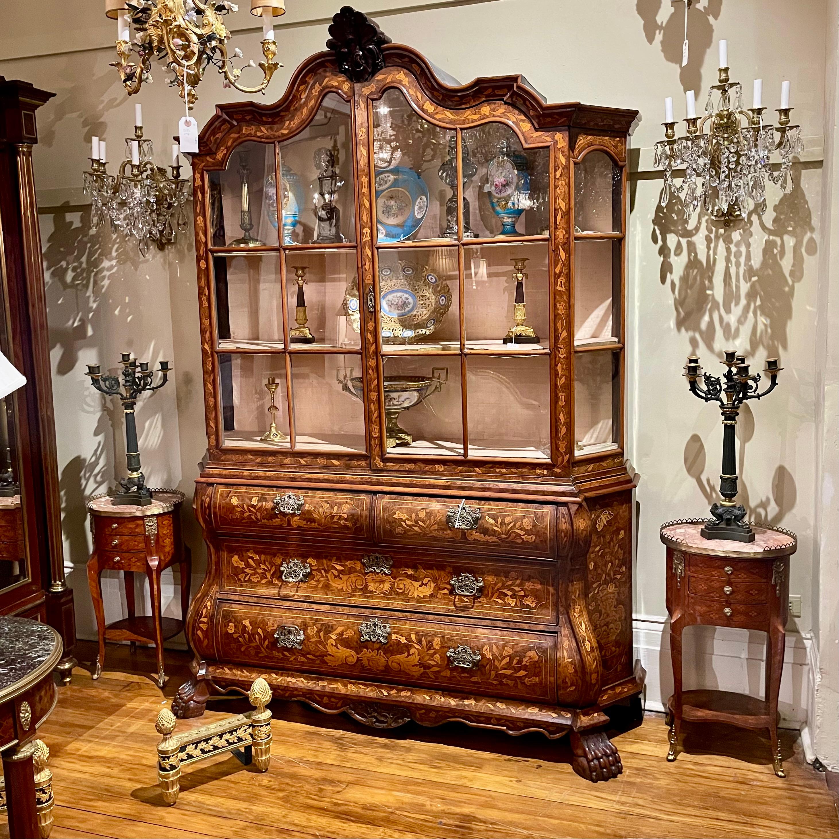 Paire de tables d'appoint en marqueterie ancienne française montée sur bronze doré, Circa 1885-1895. en vente 1
