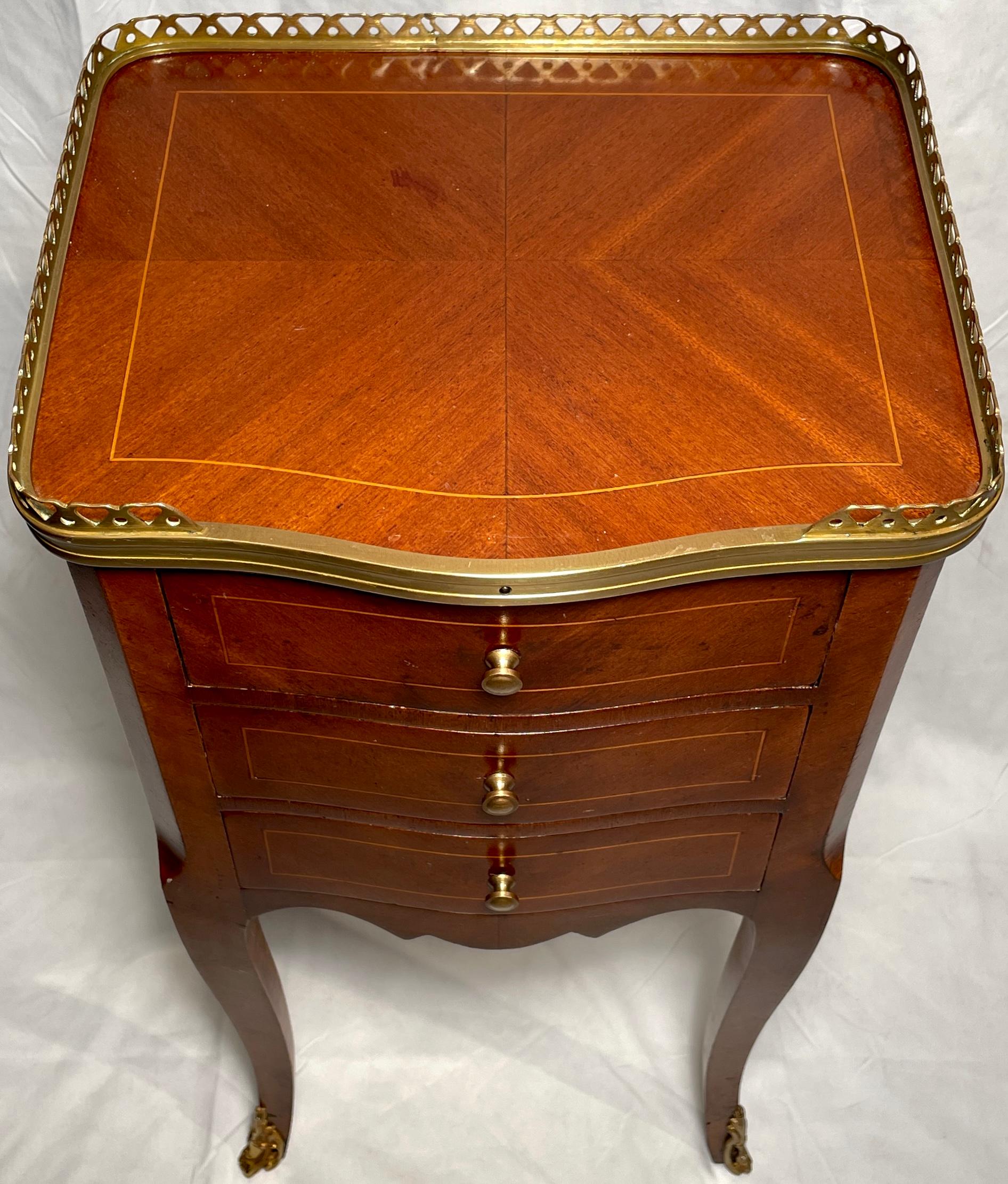 Pair Antique French Inlaid Mahogany Galleried-Top Bedside Tables, Circa 1900 In Good Condition In New Orleans, LA