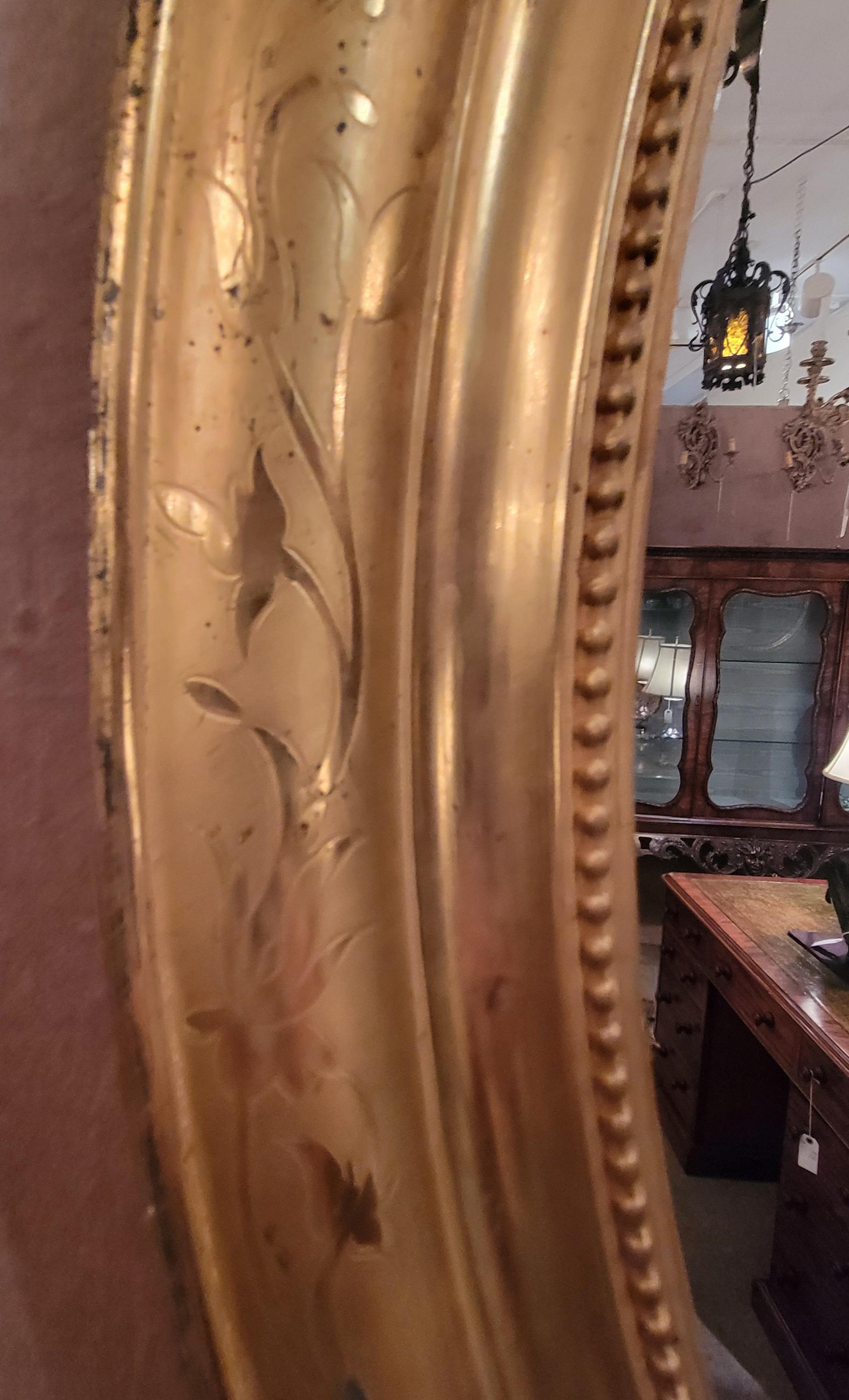 Pair Antique French Louis Philippe Gold Leaf Oval Mirrors, Circa 1890. In Good Condition For Sale In New Orleans, LA