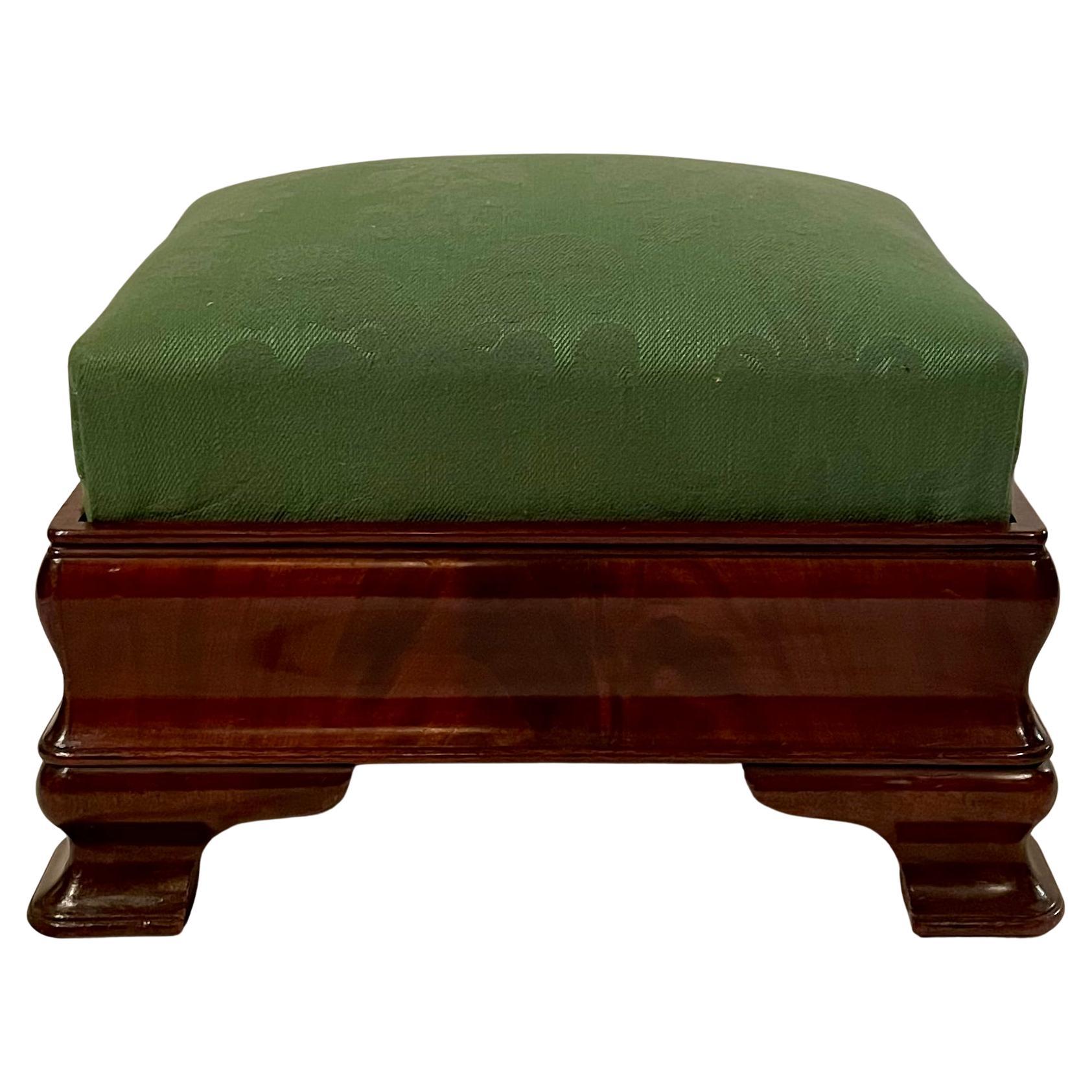 Paire de fauteuils et poufs français anciens Louis Philippe en acajou, vers les années 1890 en vente 3