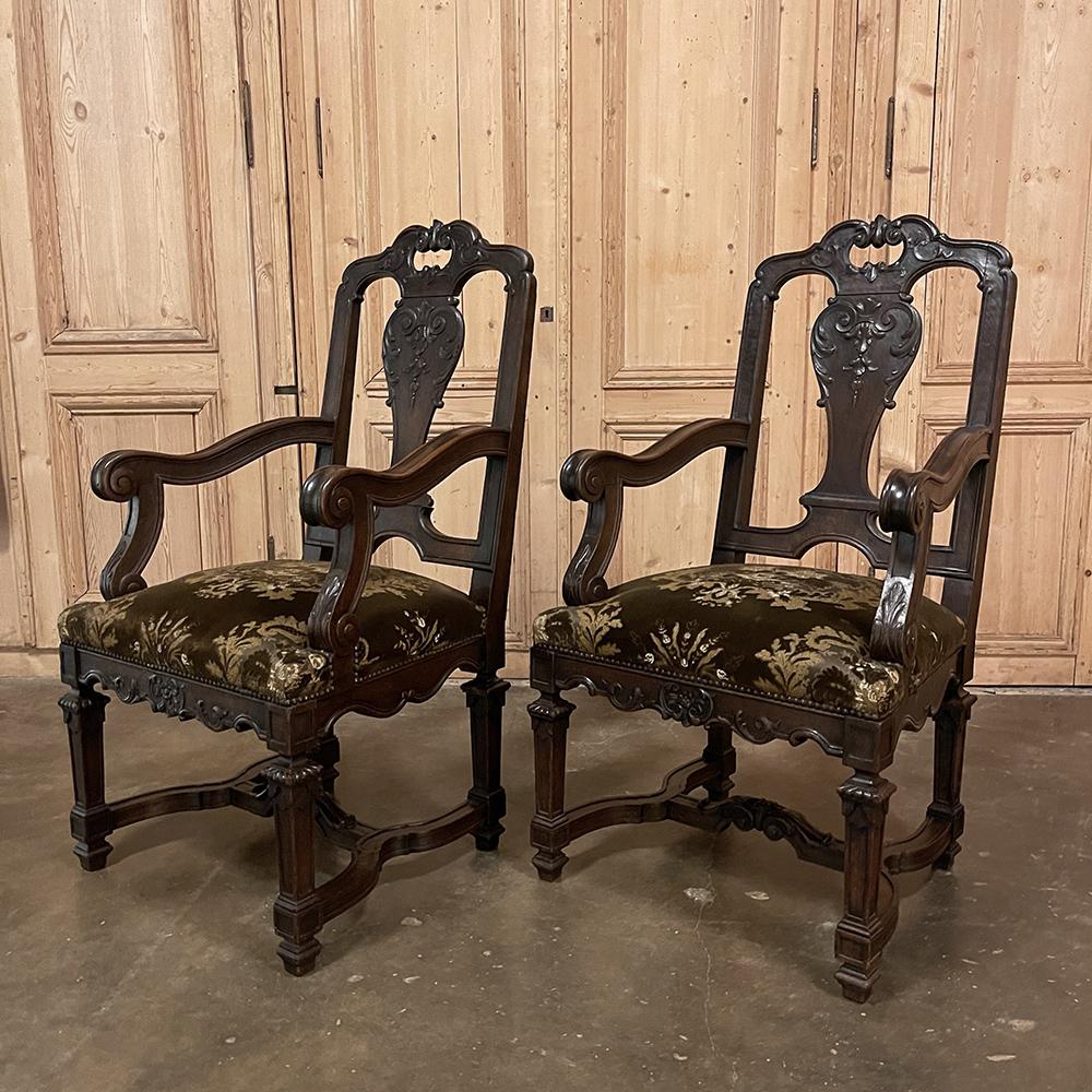 Pair Antique French Louis XIV Armchairs or Fauteuils In Good Condition For Sale In Dallas, TX