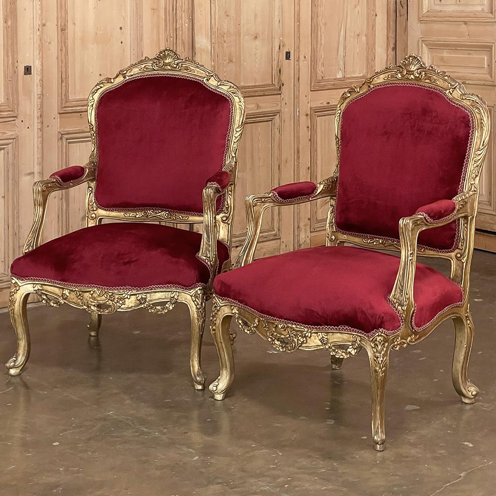 Pair Antique French Louis XIV Giltwood Armchairs ~ Fauteuils In Good Condition For Sale In Dallas, TX