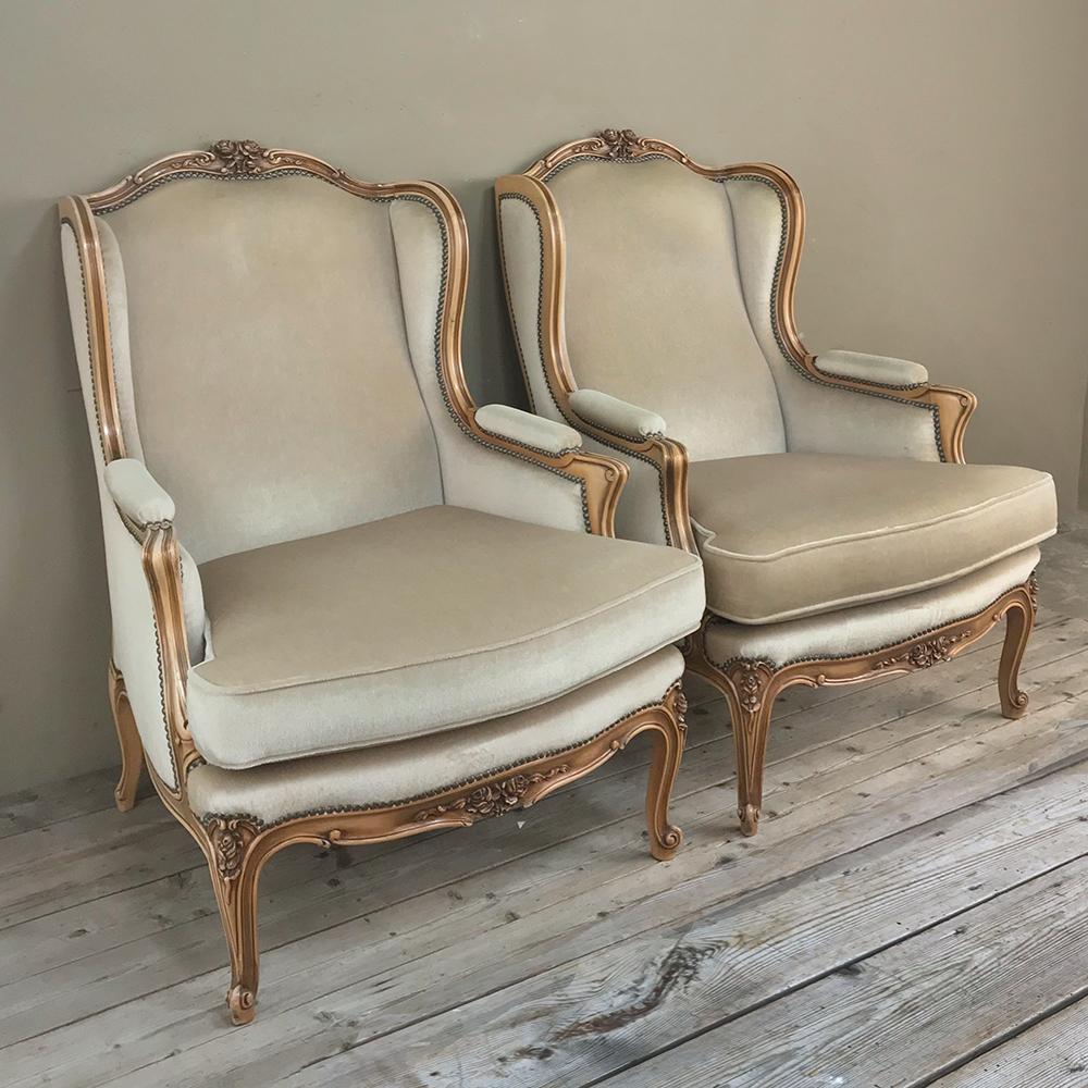 Pair of Antique French Louis XV Bergeres, Armchairs In Good Condition In Dallas, TX