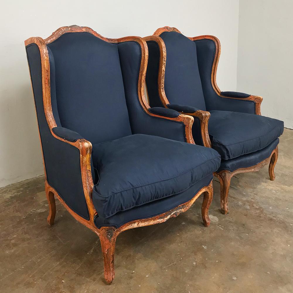 Pair of Antique French Louis XV Bergères, Armchairs In Good Condition In Dallas, TX