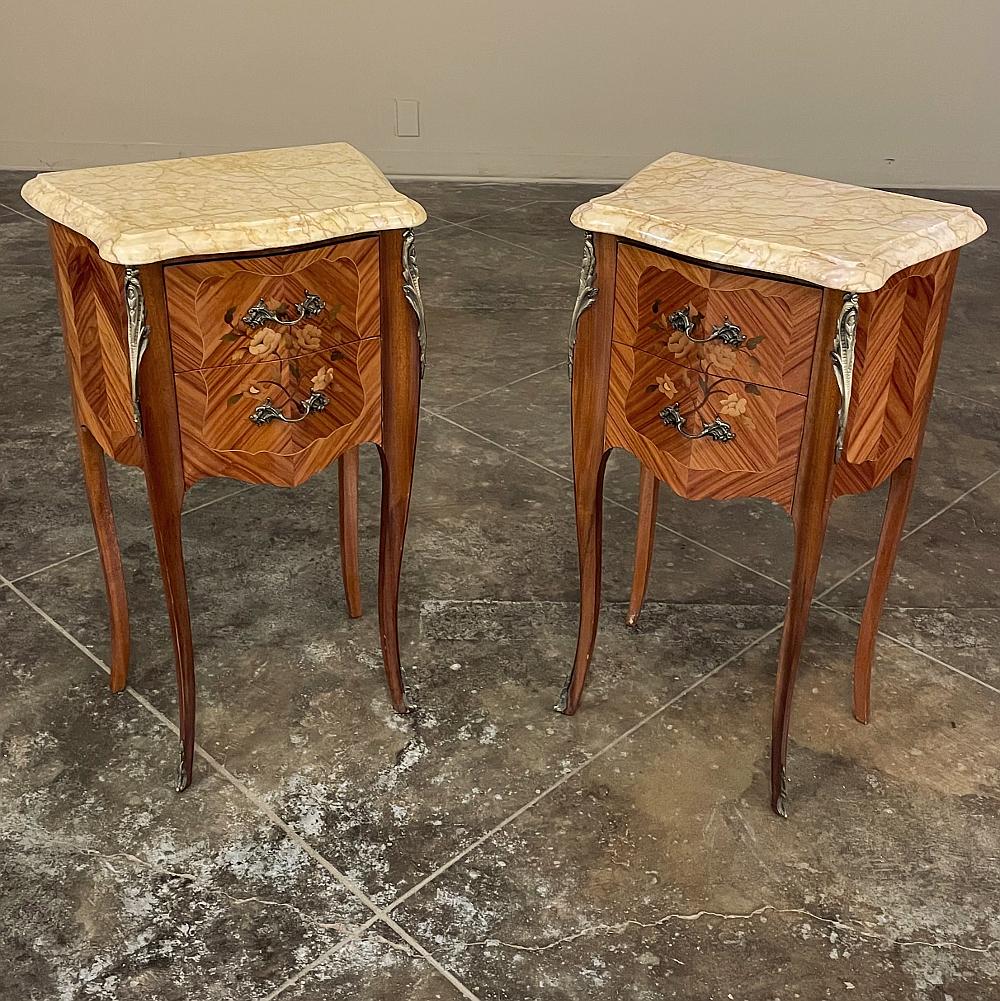 20th Century Pair Antique French Louis XV Mahogany Marquetry Marble Top Nightstands For Sale