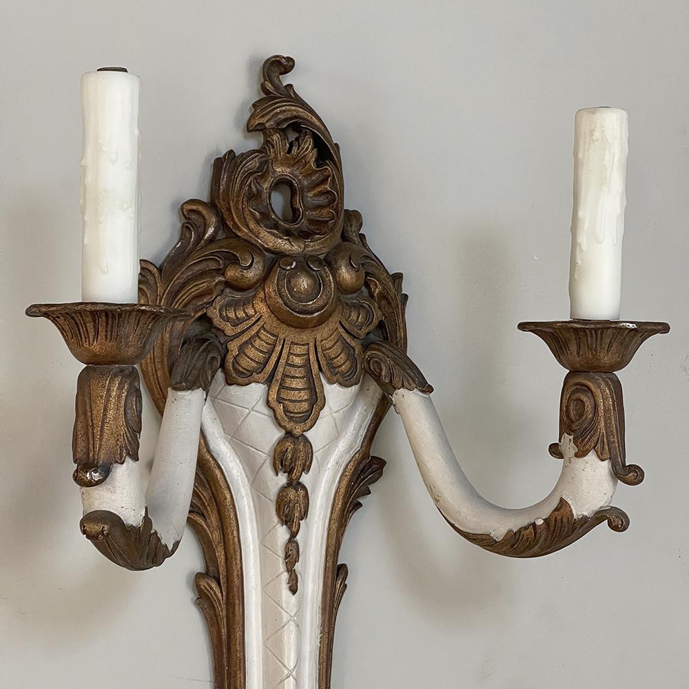 Pair Antique French Louis XV Painted Wall Sconces In Good Condition For Sale In Dallas, TX