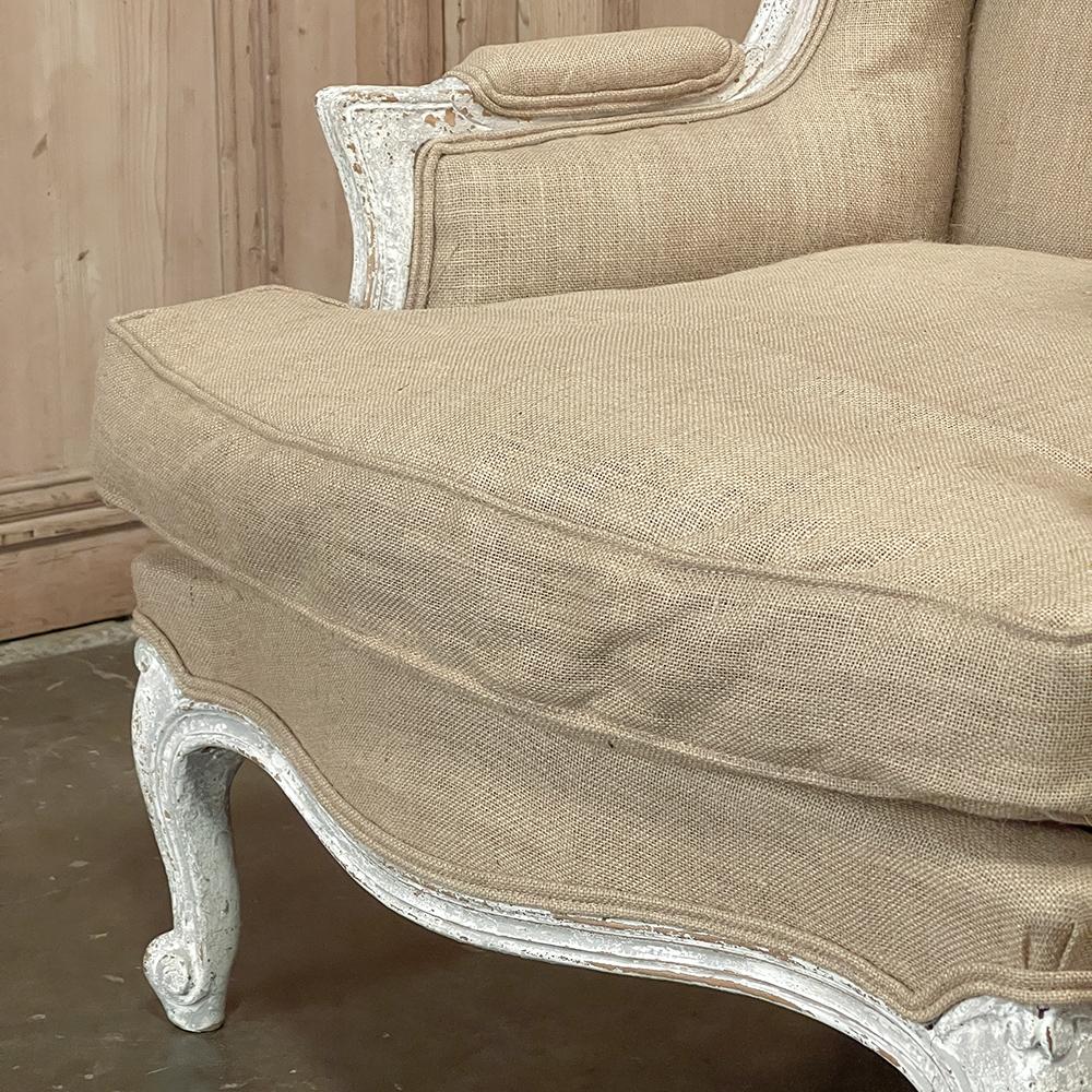 Paar antike französische Louis XV.-Sessel mit bemalter Ohrensessel ~ Bergeres im Angebot 5