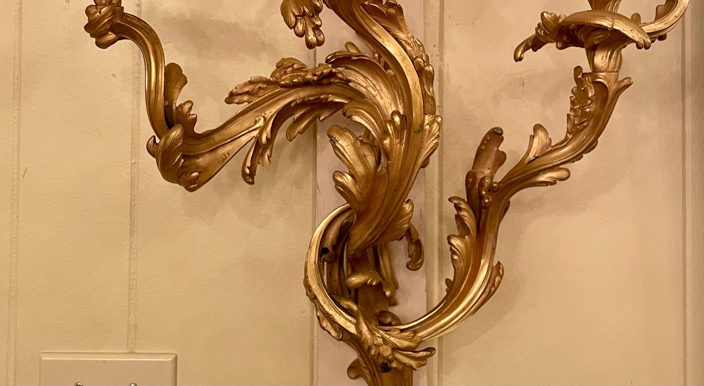 Paire d'appliques murales d'Oré en bronze de style Louis XV, vers 1890. en vente 1