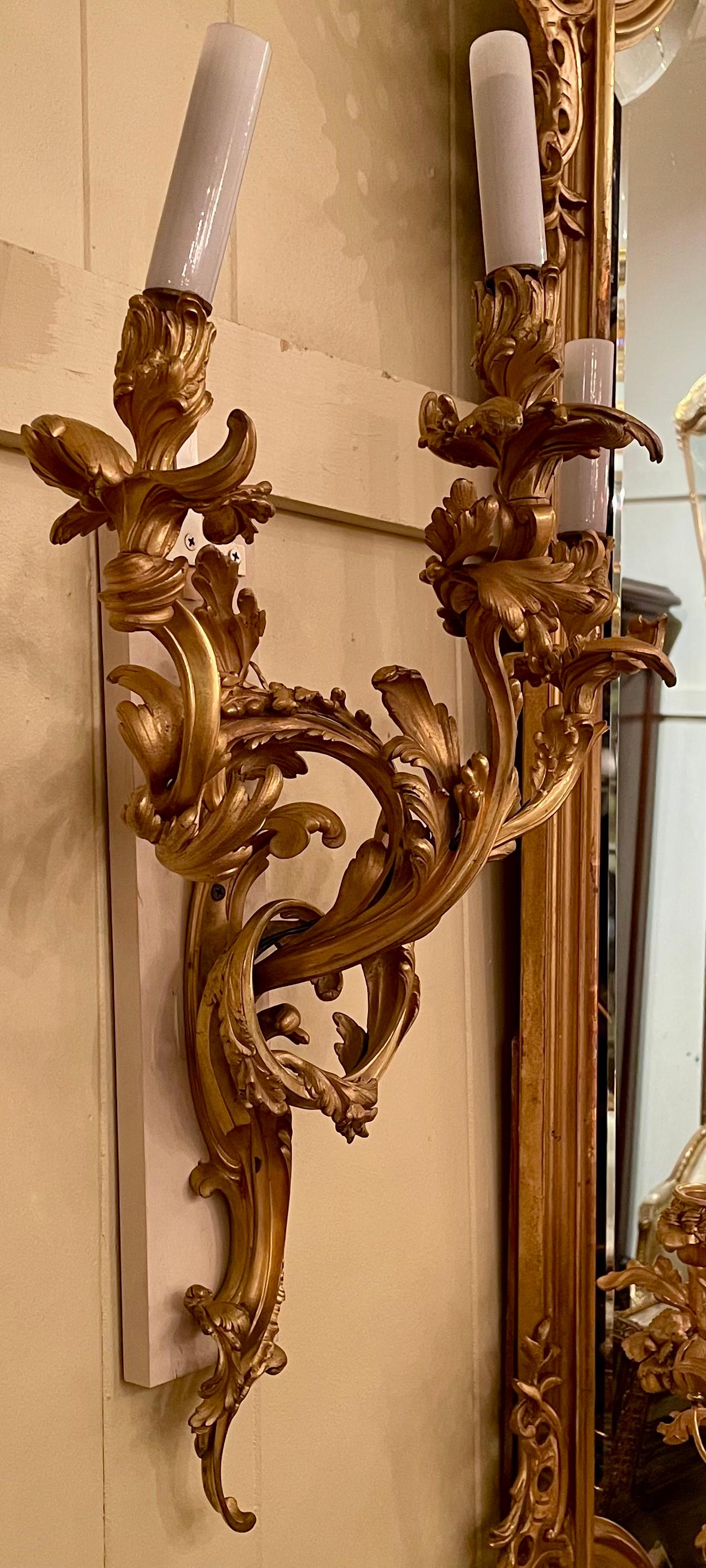 Paire d'appliques murales d'Oré en bronze de style Louis XV, vers 1890. en vente 4