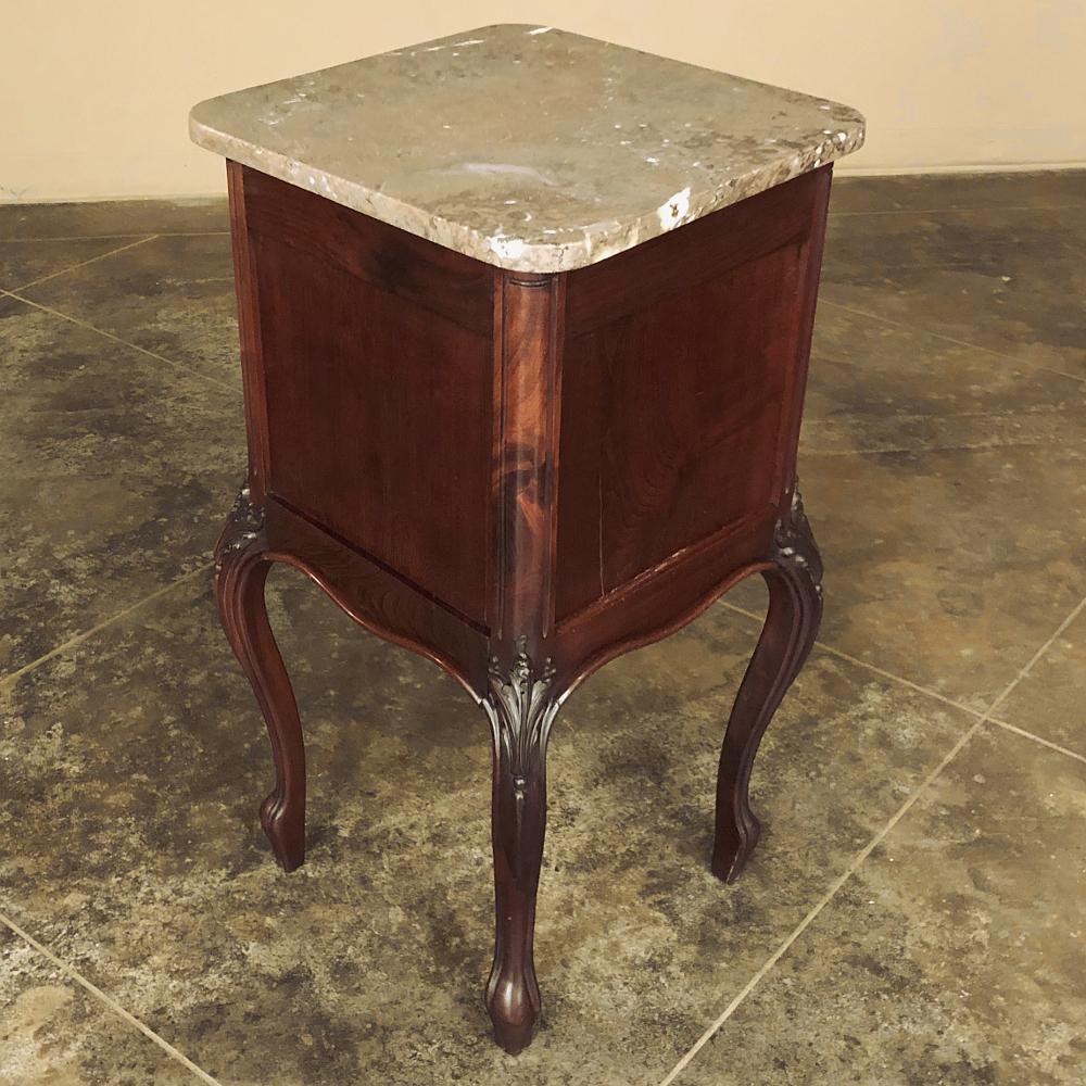 Pair Antique French Louis XV Walnut Marble Top Nightstands For Sale 4