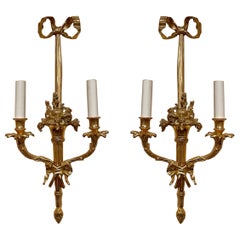 Coppia di antiche lampade da parete a 2 luci in bronzo Luigi XVI, circa 1900