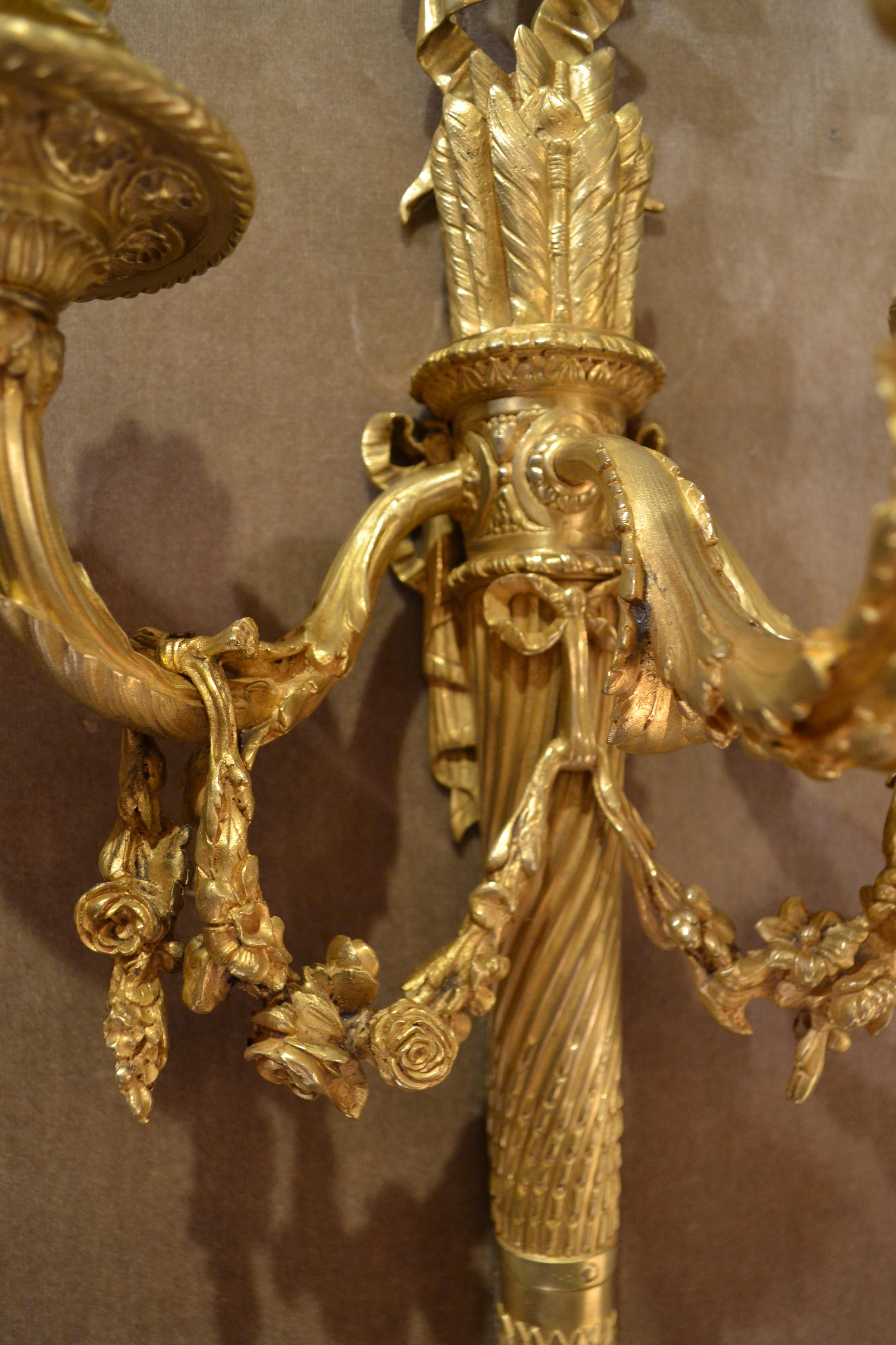 Pair of Antique French Louis XVI Bronze Doré Wall Sconces In Good Condition For Sale In New Orleans, LA
