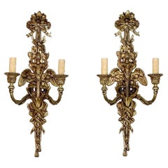 Paar antike französische Louis-XVI.-Wandleuchter aus Bronze