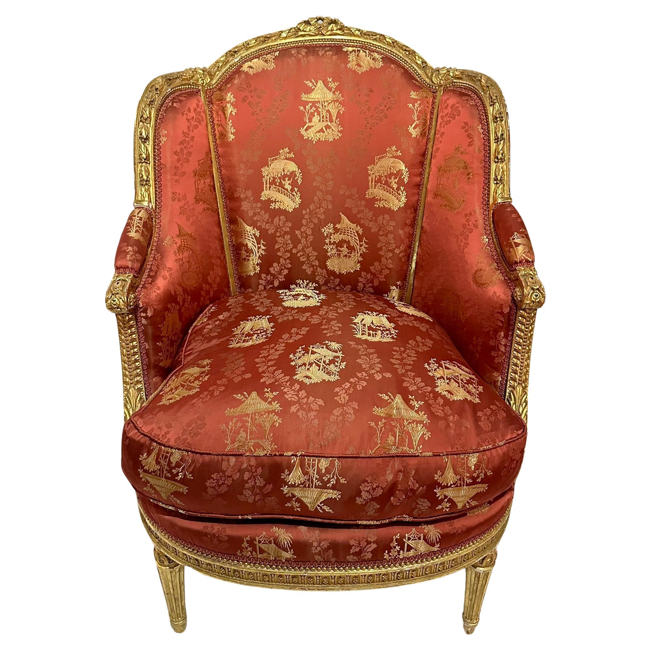 Paire d'anciennes bergères françaises Louis XVI à feuilles d'or, vers 1880.
Il s'agit de très beaux fauteuils, avec un tissu magnifique, en bon état.
