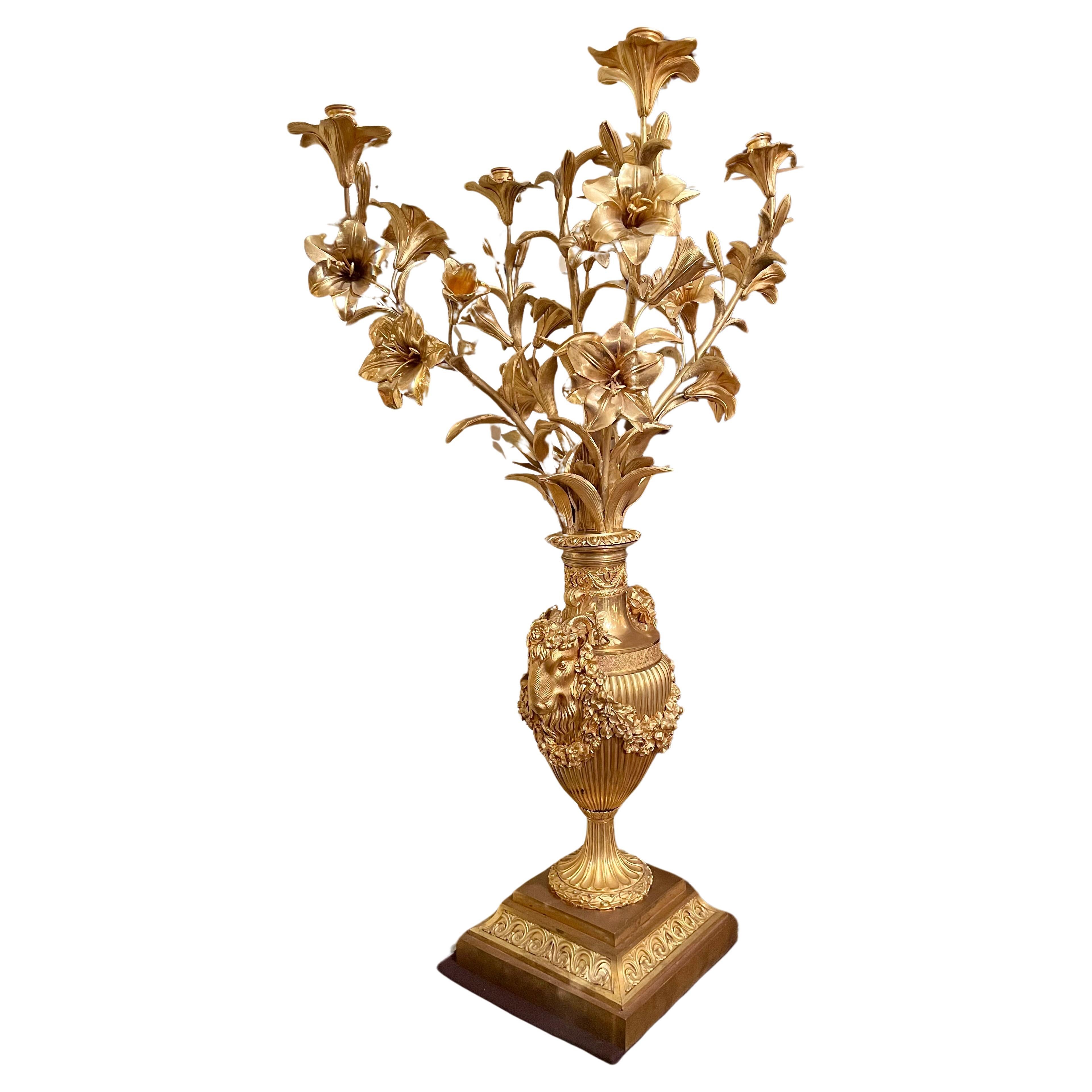 Coppia di candelabri antichi francesi in stile Luigi XVI, circa 1840. in vendita 1