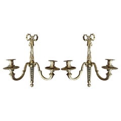 Paire d'appliques françaises anciennes en ormolu de style Louis XVI, circa 1890