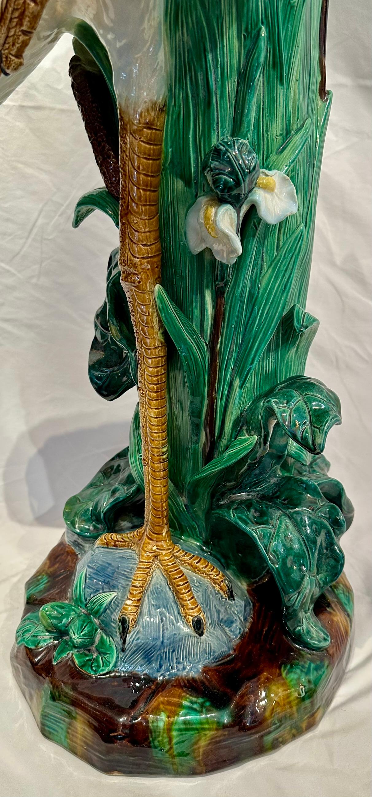 Par de Paragüeros Figurados de Pájaro de Mayólica Antique French, Circa 1890. en Bueno estado para la venta en New Orleans, LA